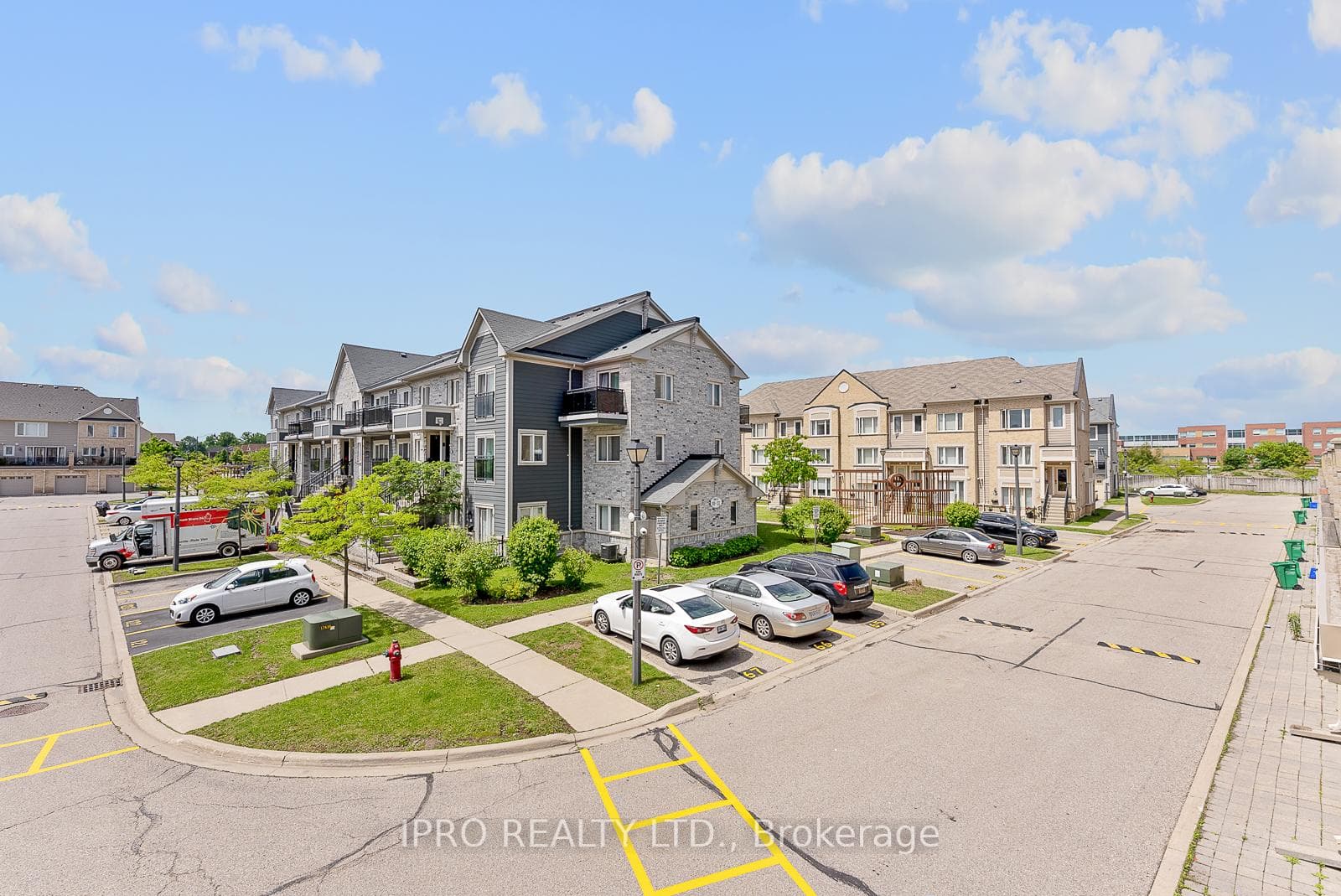 60 Fairwood Circle Unit 61 photo 20