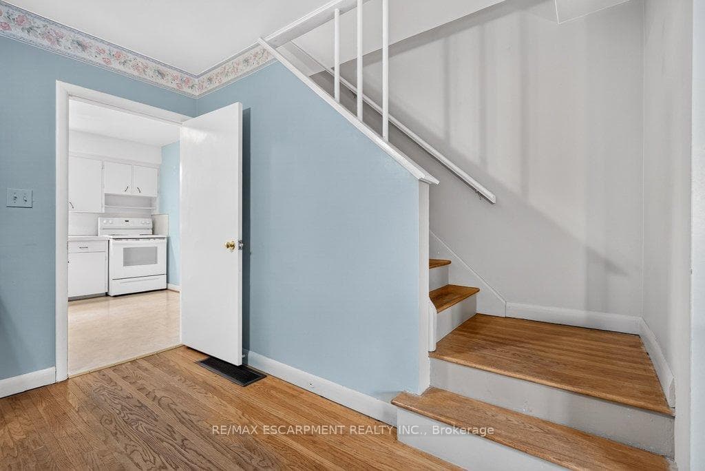 795 Drury Lane photo 20