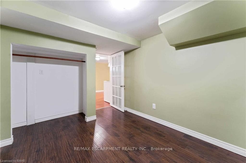 864 Upper Ottawa Street Unit Basement photo 9