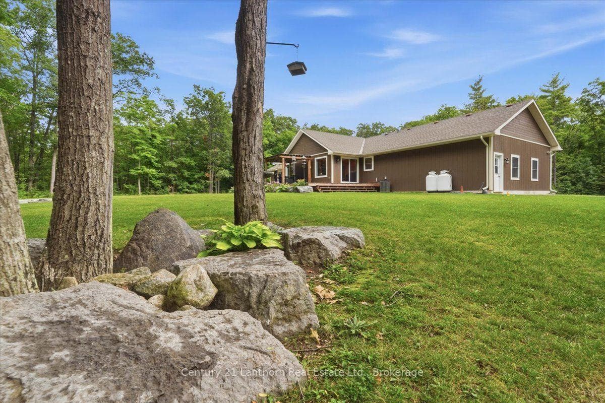 81 Reynolds Road photo 35