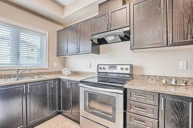 11 Matthewson Avenue photo 14