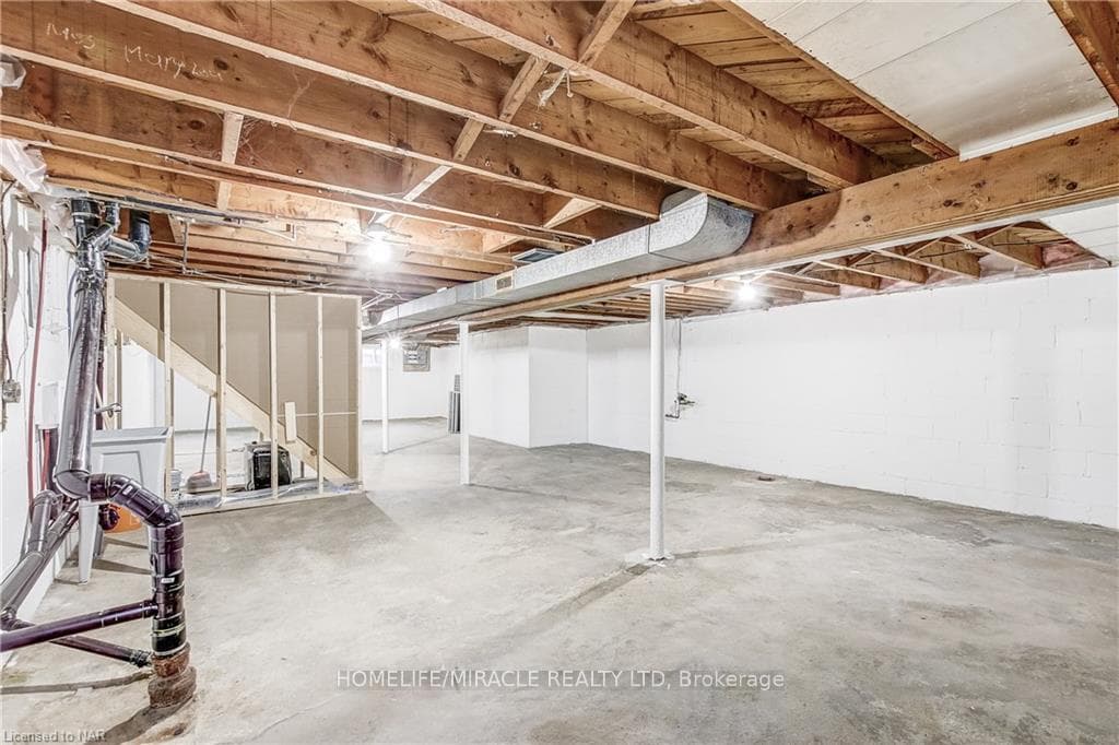7775 Beaverdams Road photo 27