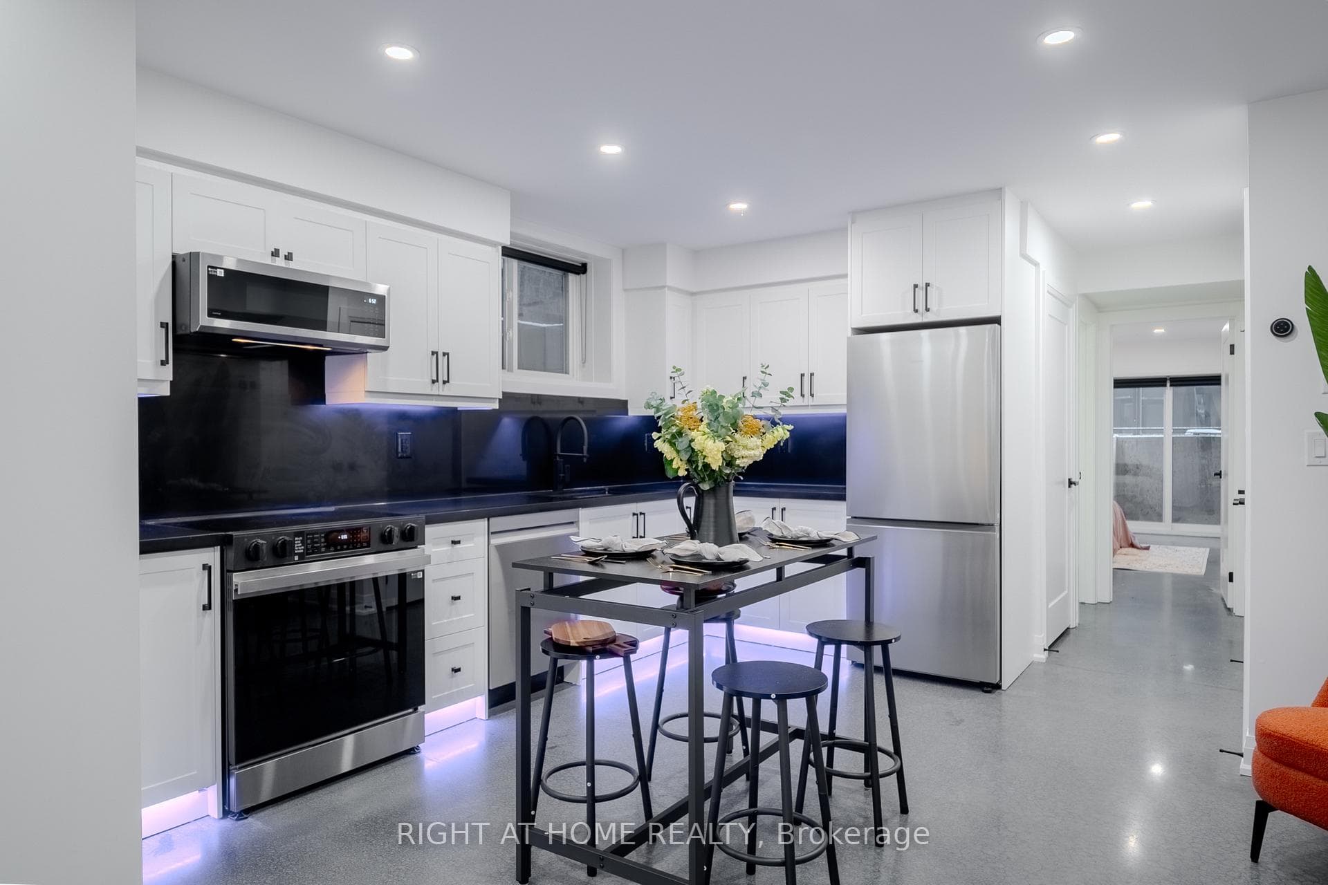 53 Innes Avenue Unit 1 photo 7