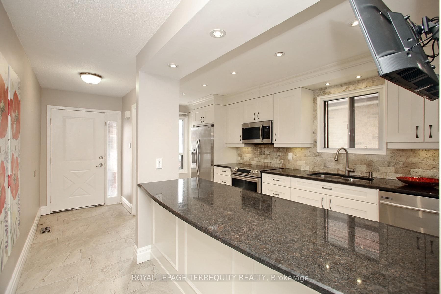 49 Weybridge Trail photo 10