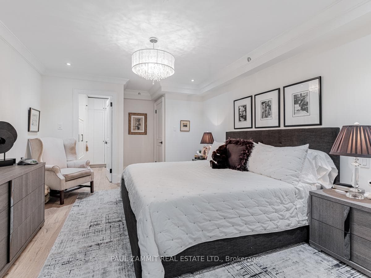 317 Lonsdale Road Unit 1B photo 17