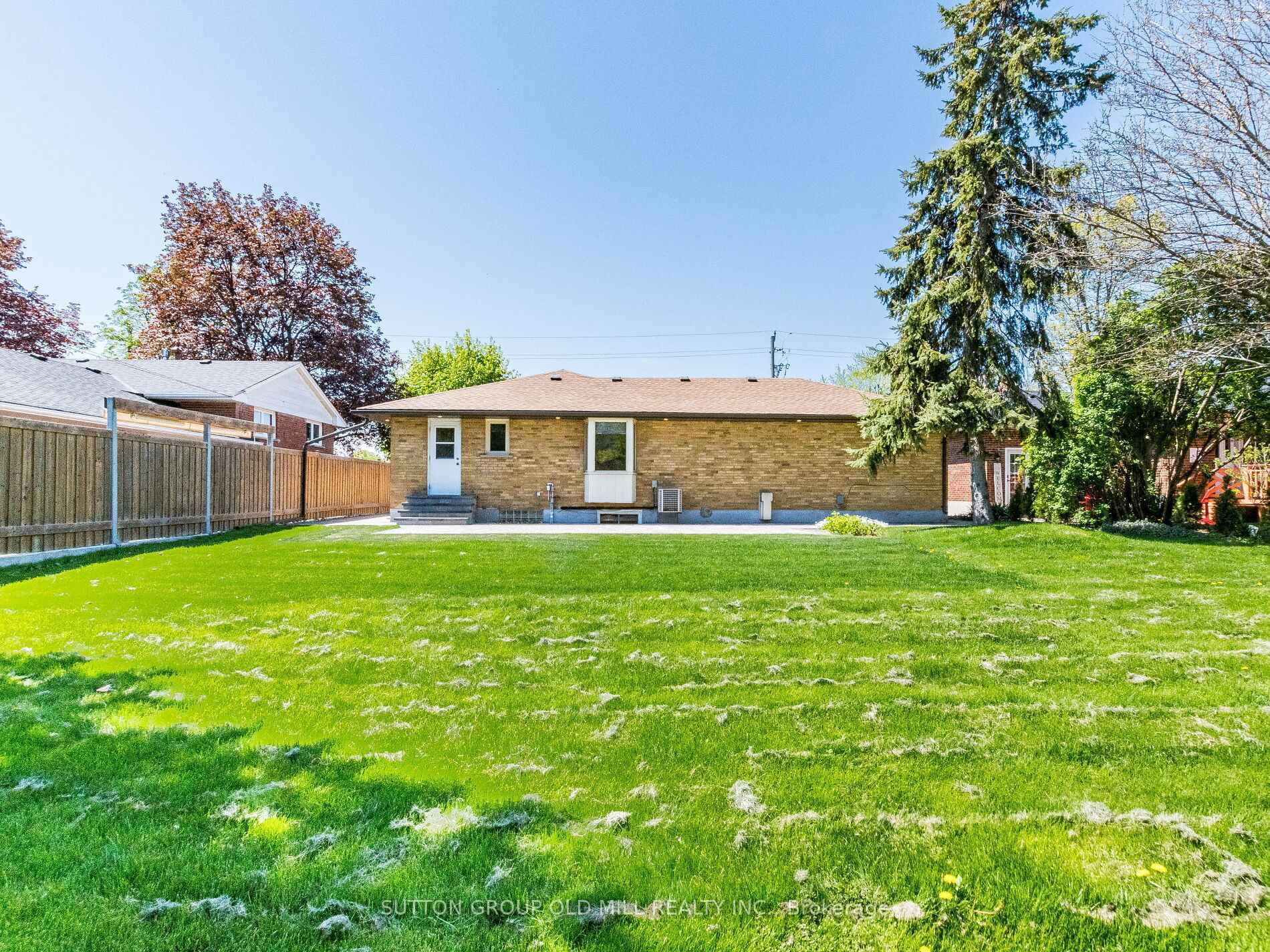 37 Suburban Drive photo 40