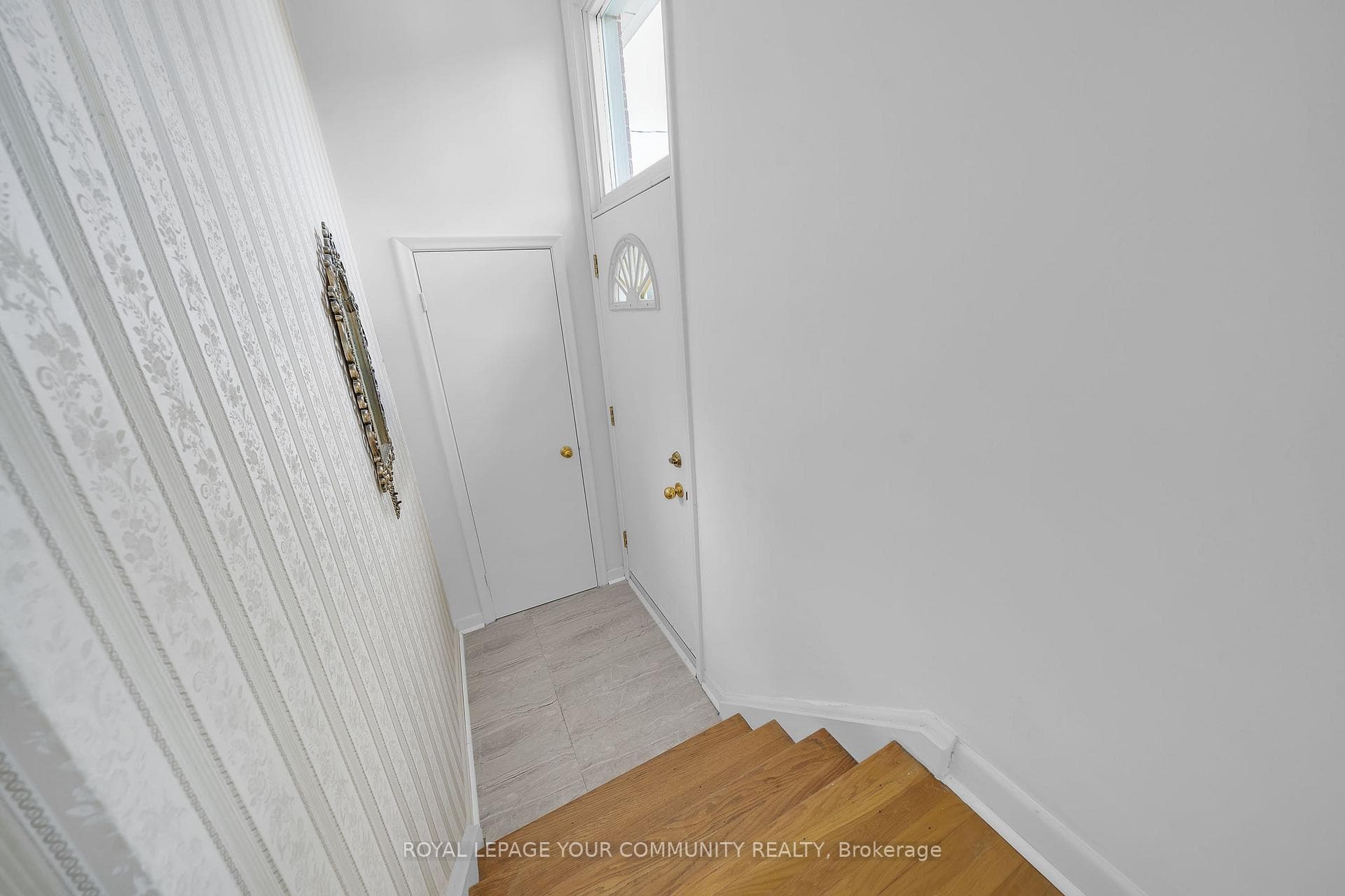 264 Mc Convey Drive photo 2