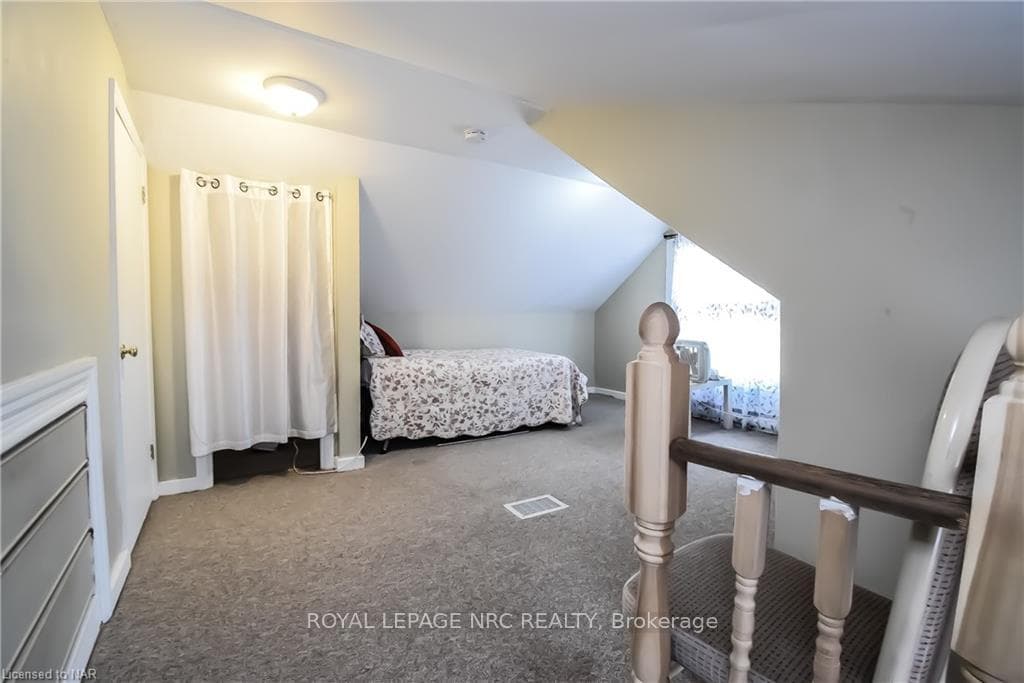 200 RUSSELL Avenue Unit 3 photo 14