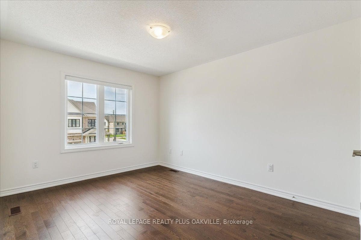 442 Bergamot Avenue photo 30