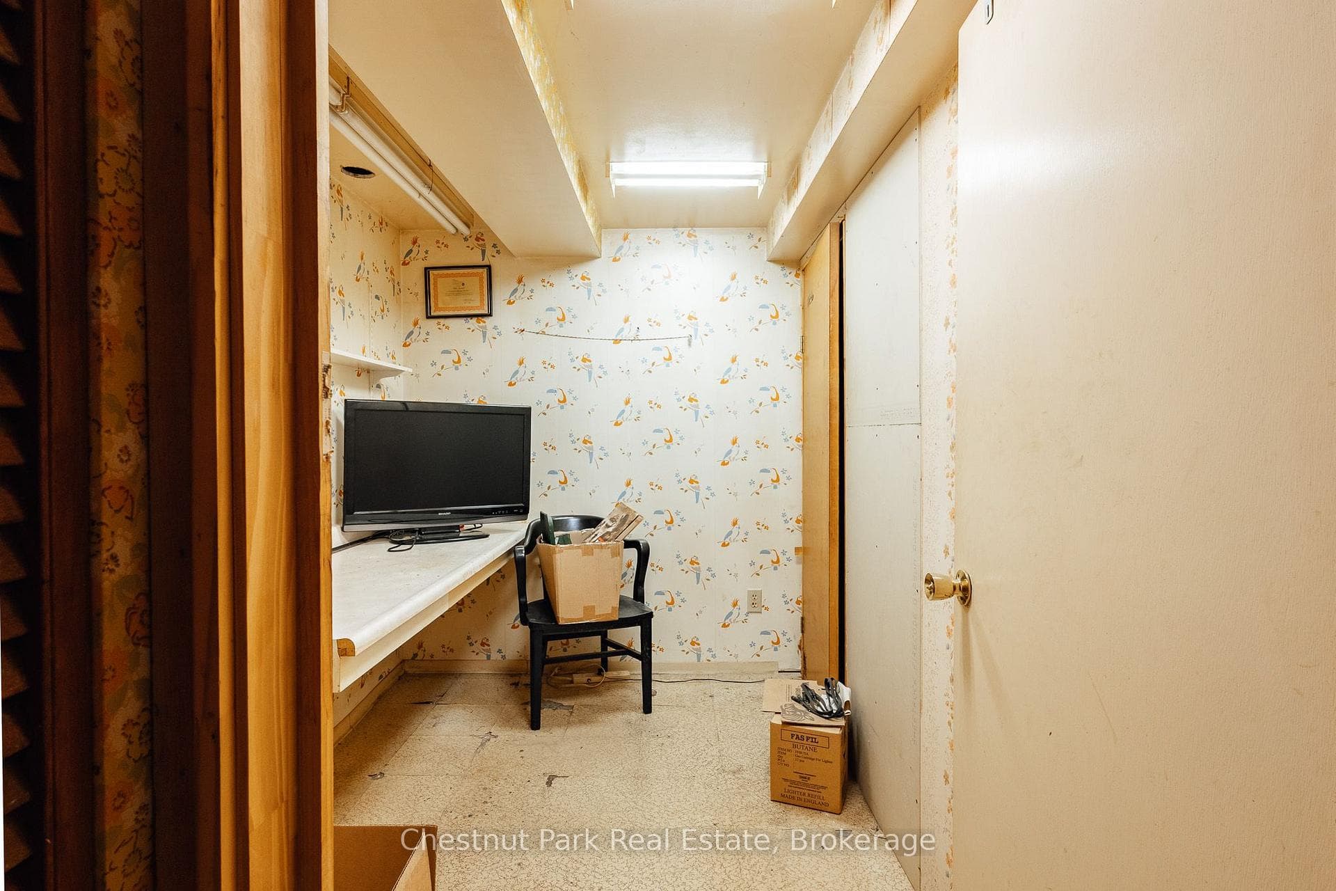 320 St Leger Street photo 27