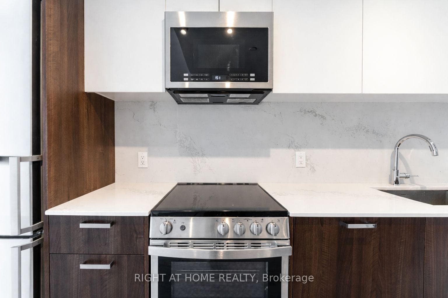 1787 St Clair Avenue Unit 418 photo 6