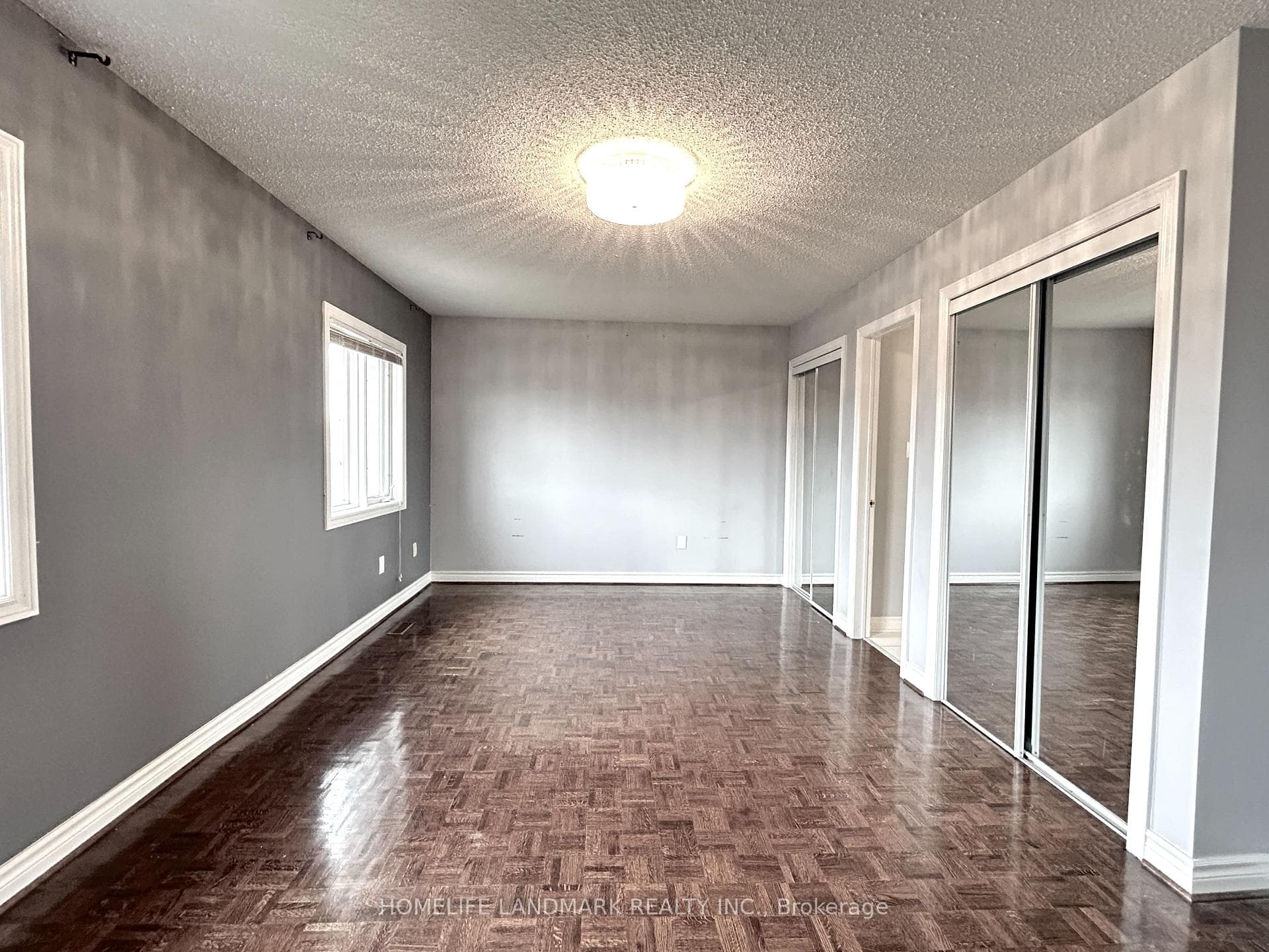 72 Avro Road photo 18