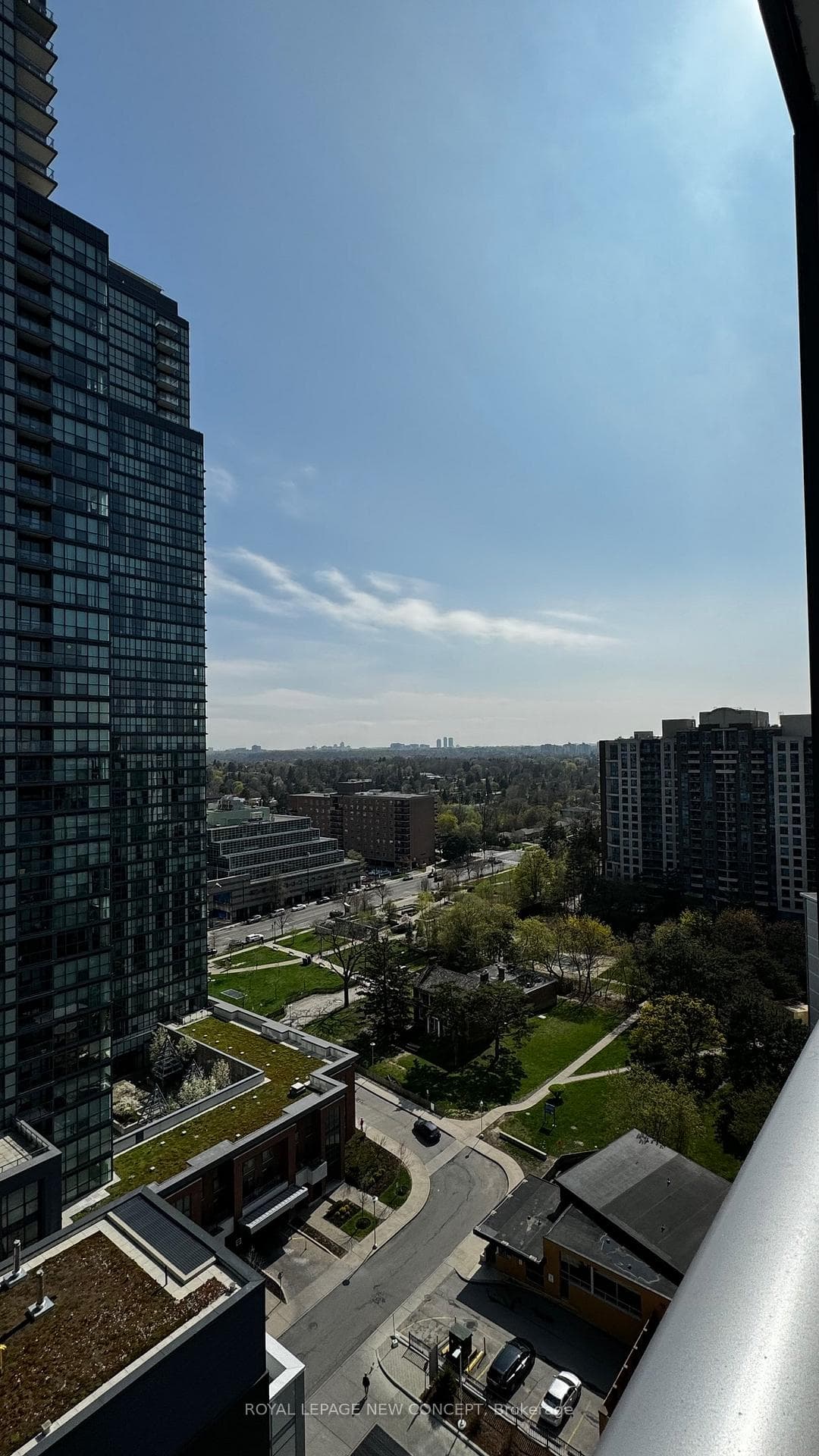 5180 Yonge Street Unit 1408 photo 9