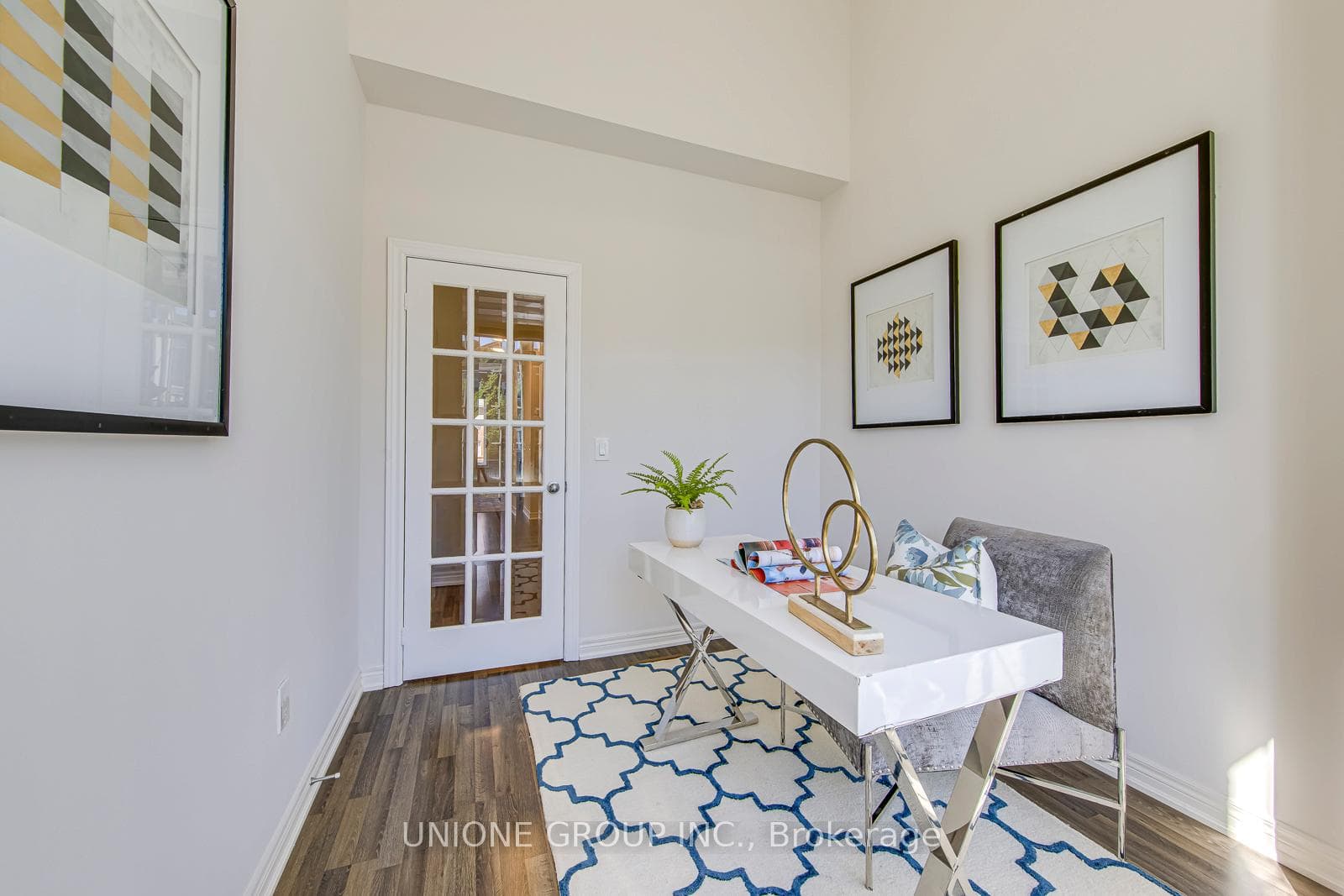 1458 Pratt Heights photo 7