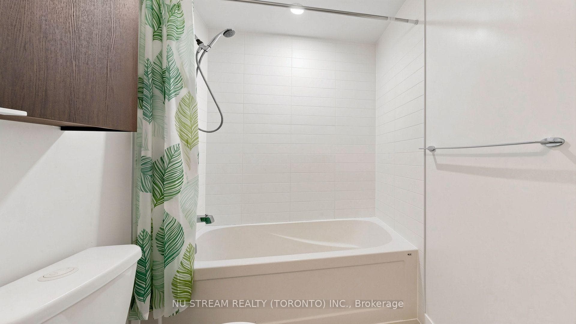 10 Willison Square Unit 708 photo 23