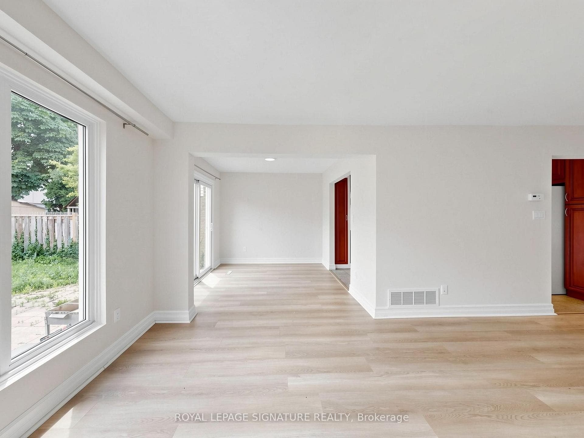 19 Troyer Court photo 7