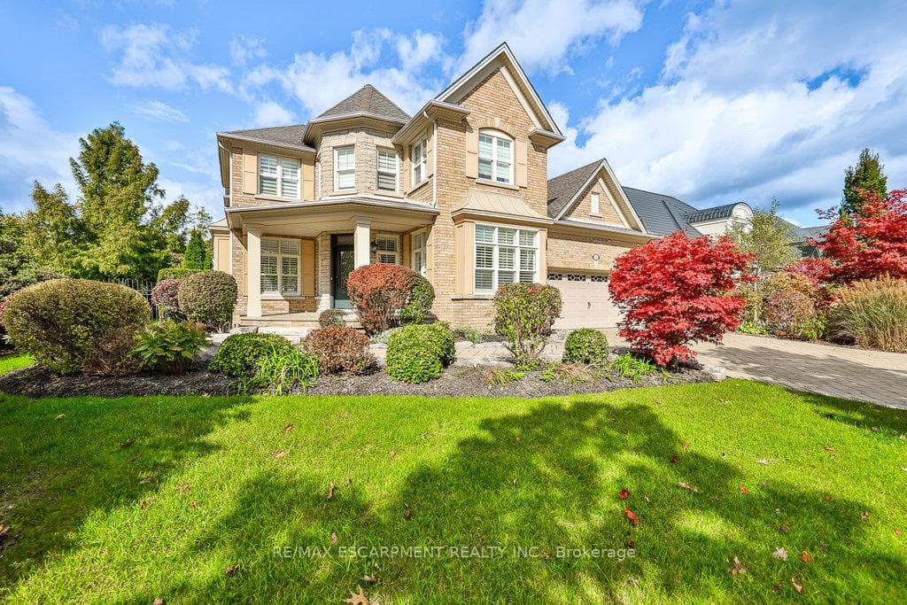 597 Hancock Way photo 1