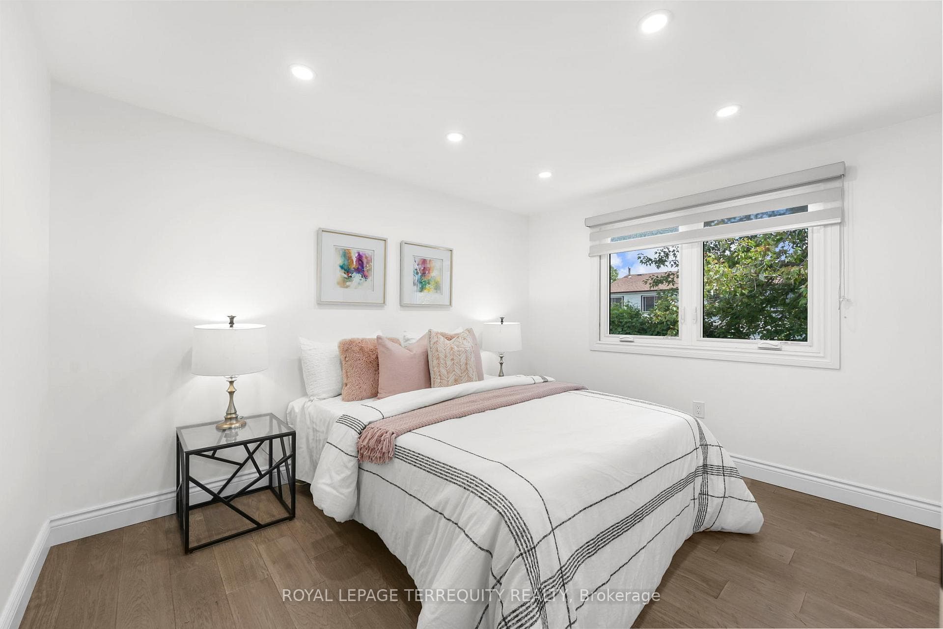 1363 Mary Street photo 14