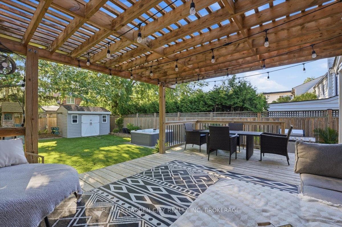 118 Riverdale Drive photo 44