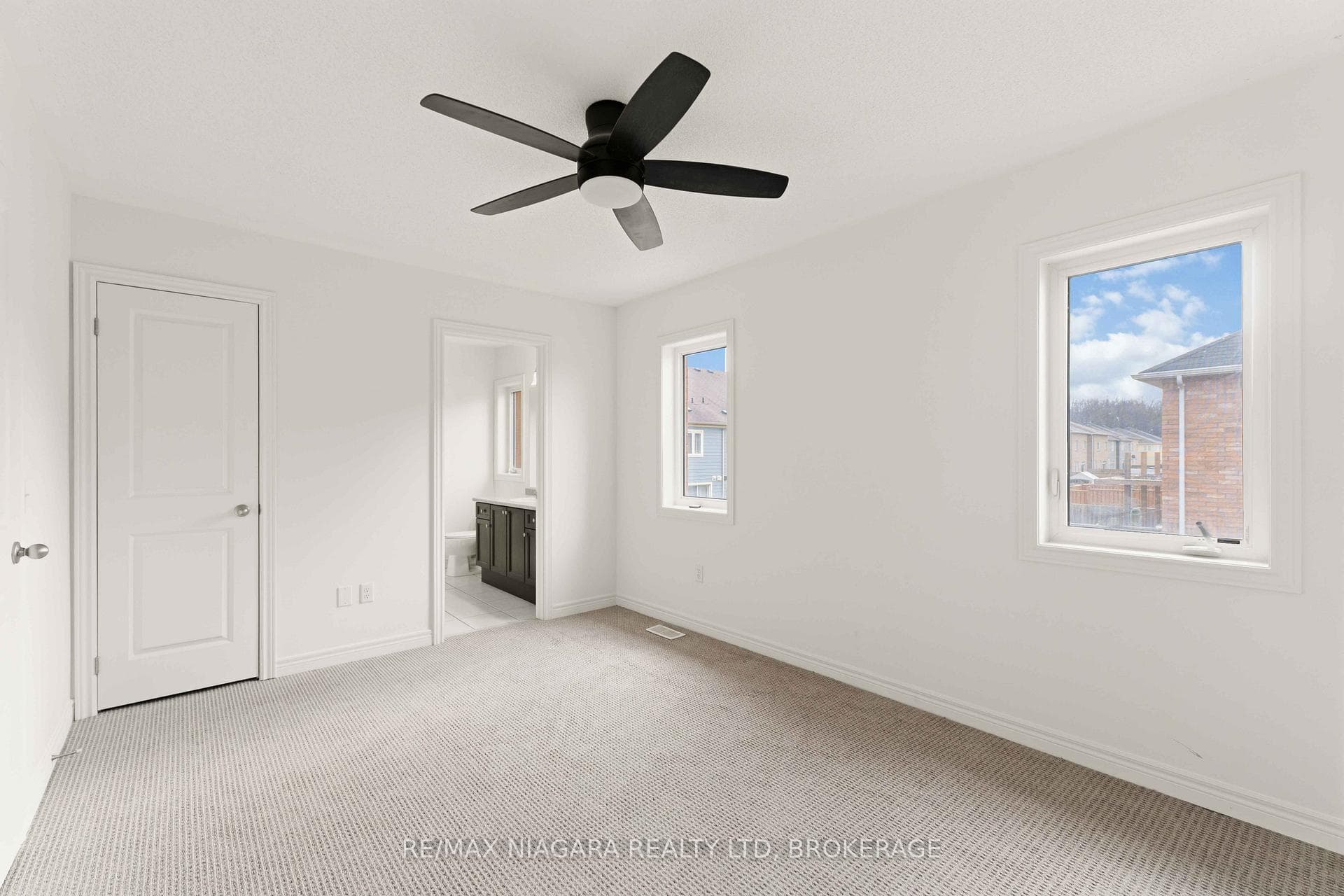 48 Juneberry Road photo 14