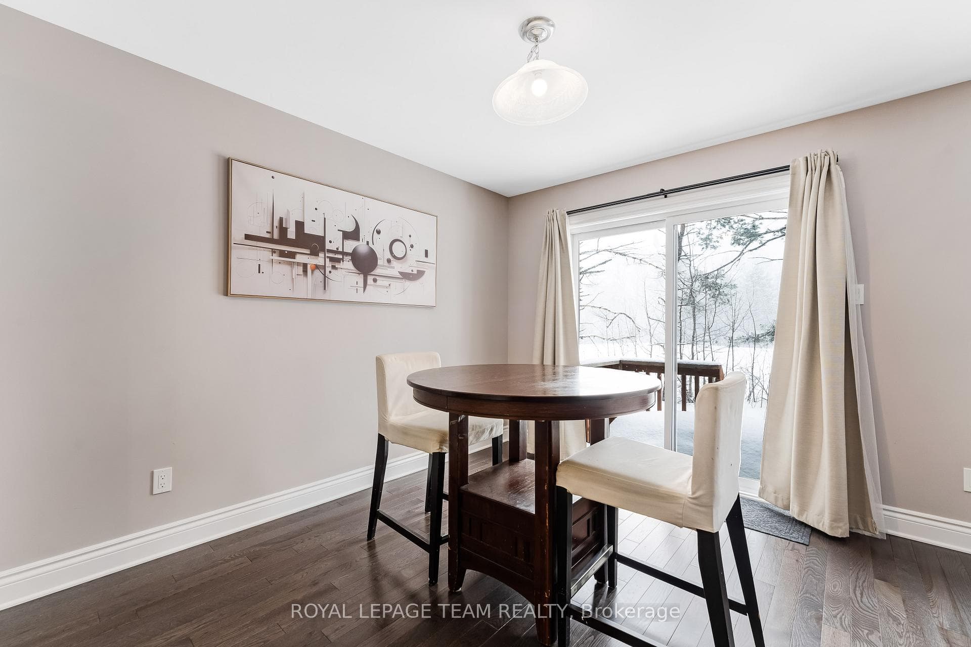 225 Dion Avenue photo 11