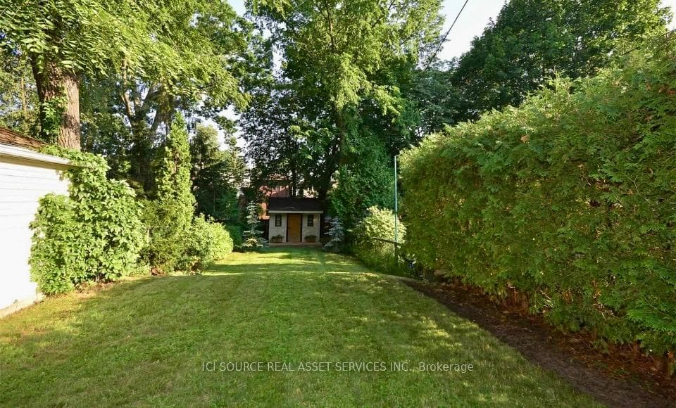 483 Soudan Avenue photo 20