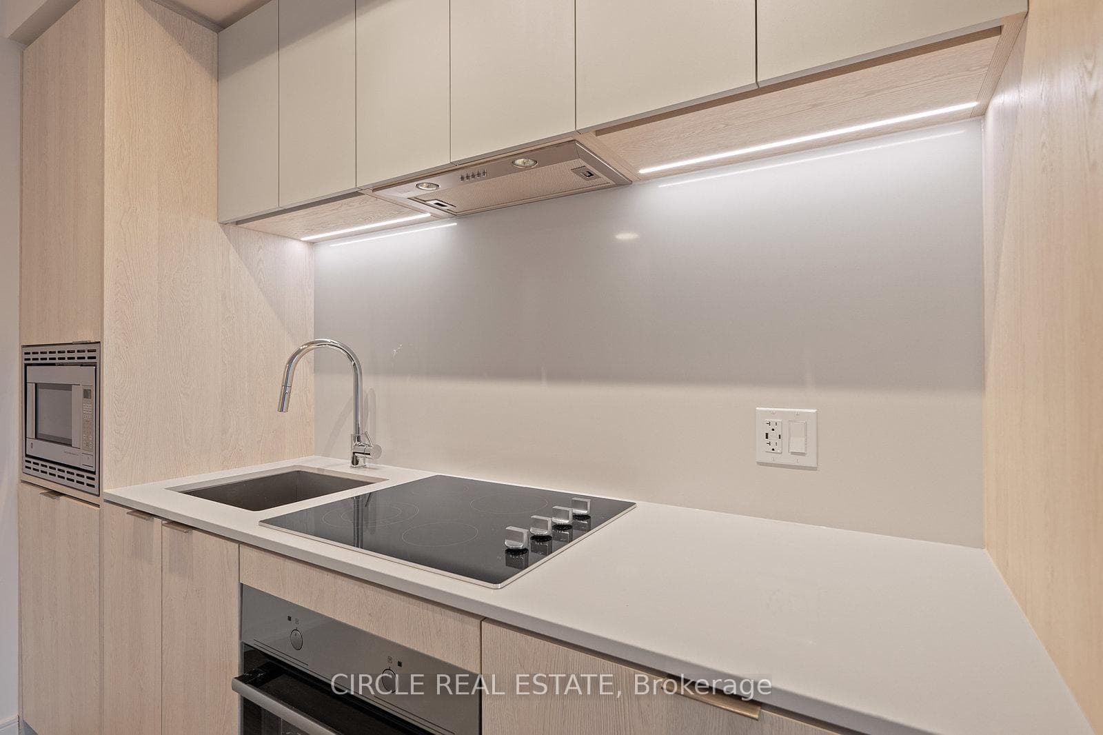 1 Jarvis Street Unit 1007 photo 11