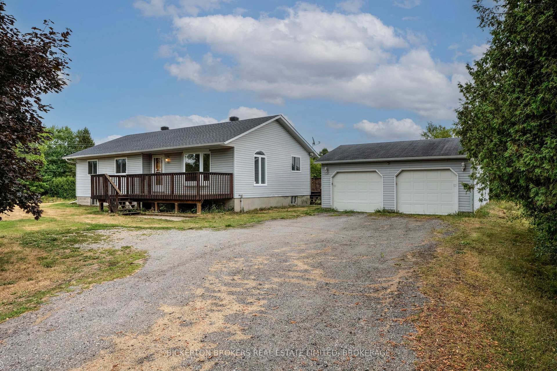 1425 County 2 Road photo 1