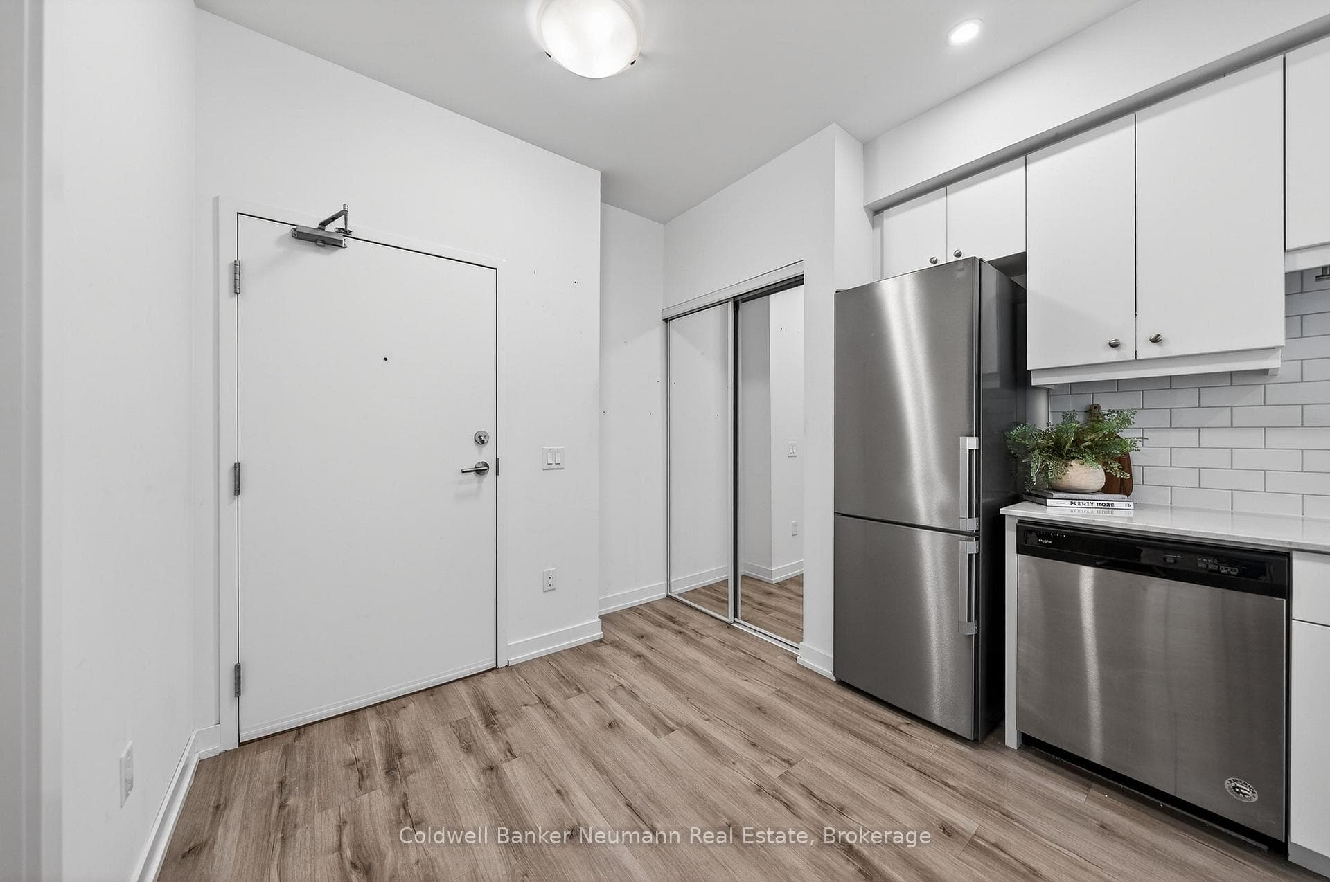 247 Northfield Drive Unit 210 photo 6