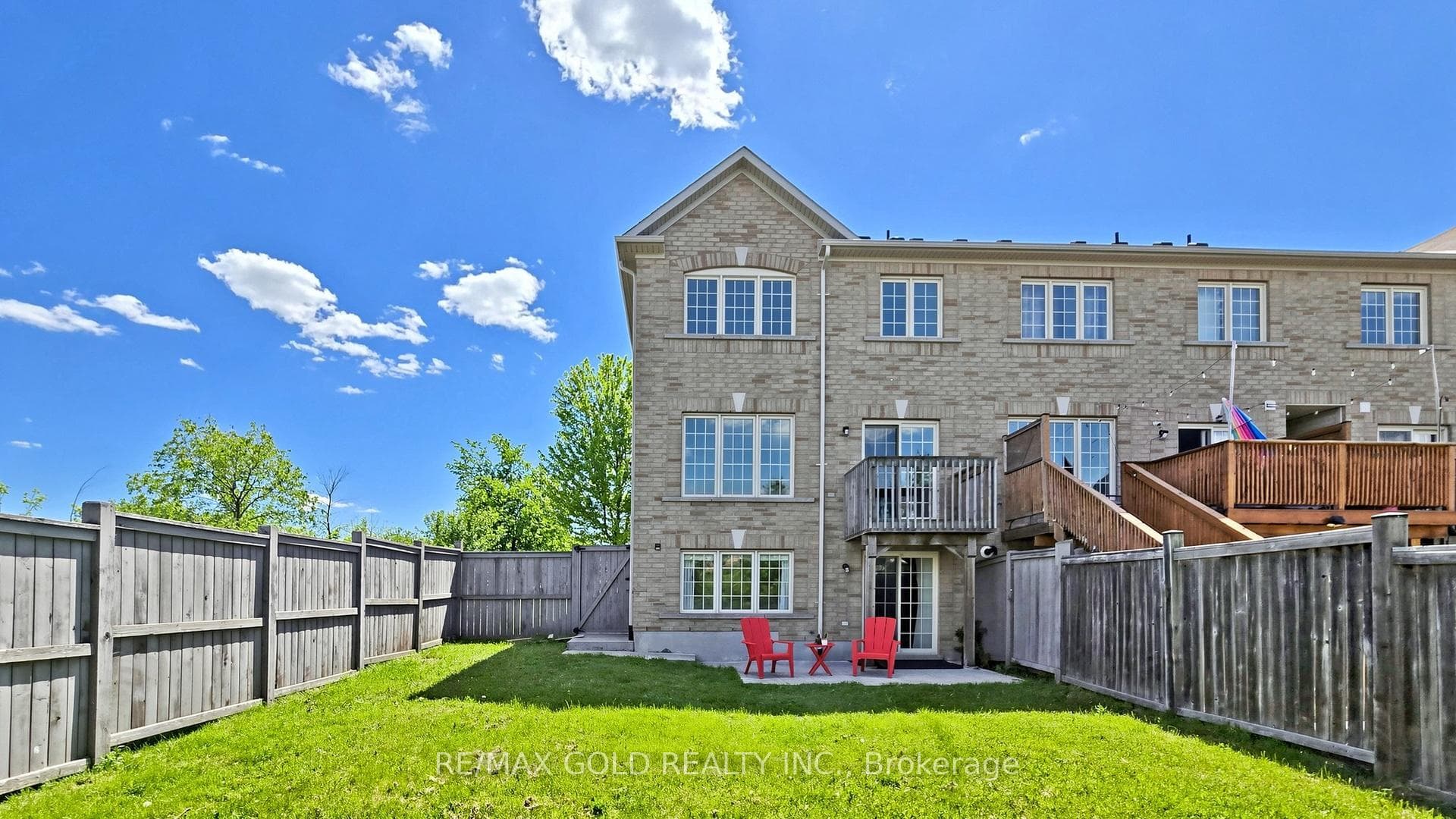 9 Edgewater Court photo 41