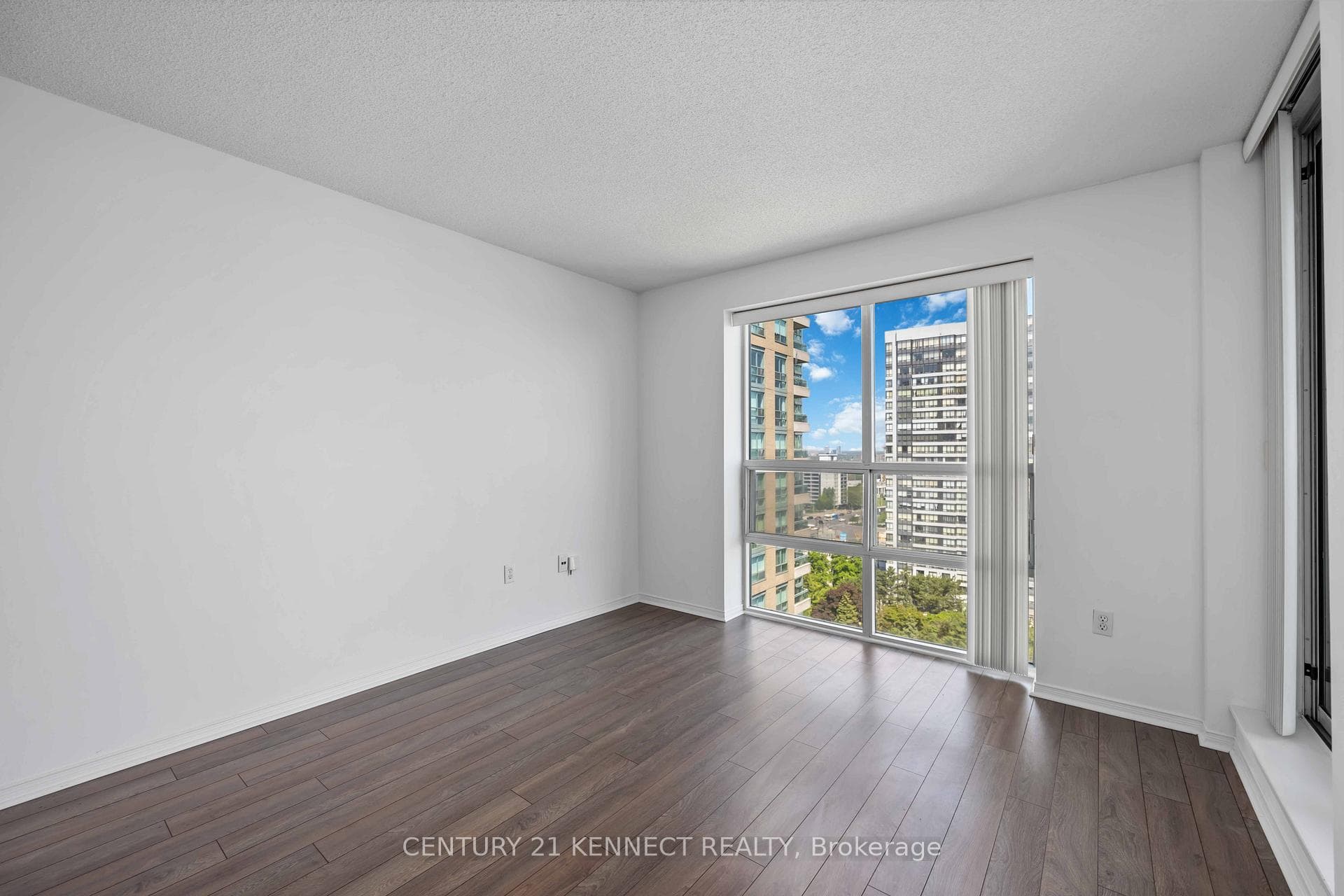 3 Pemberton Avenue Unit 1506 photo 13