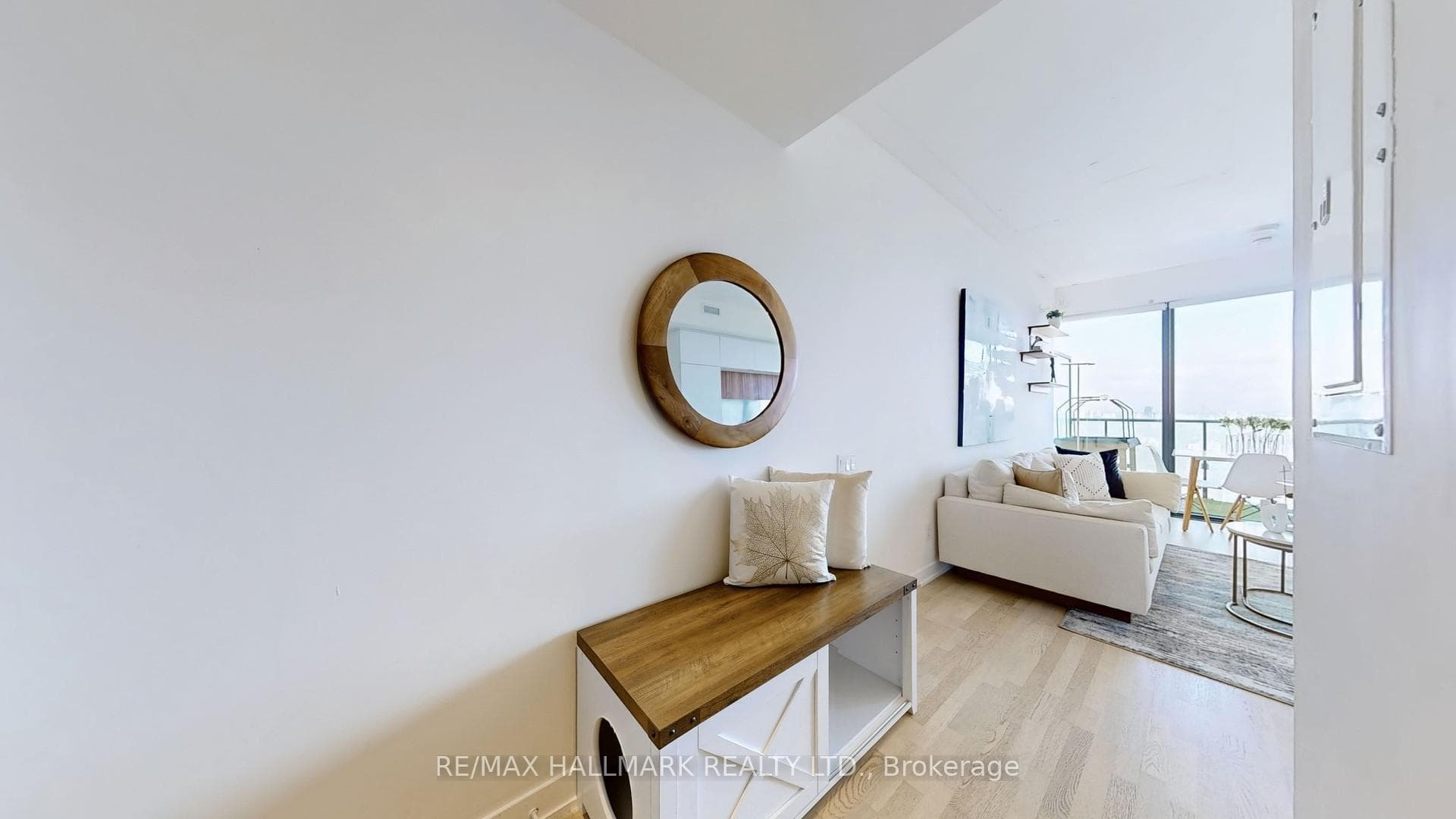185 Roehampton Avenue Unit 2705 photo 15
