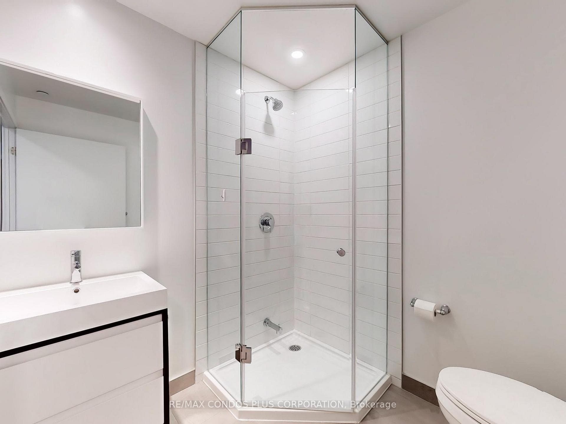 2nd Bathroom