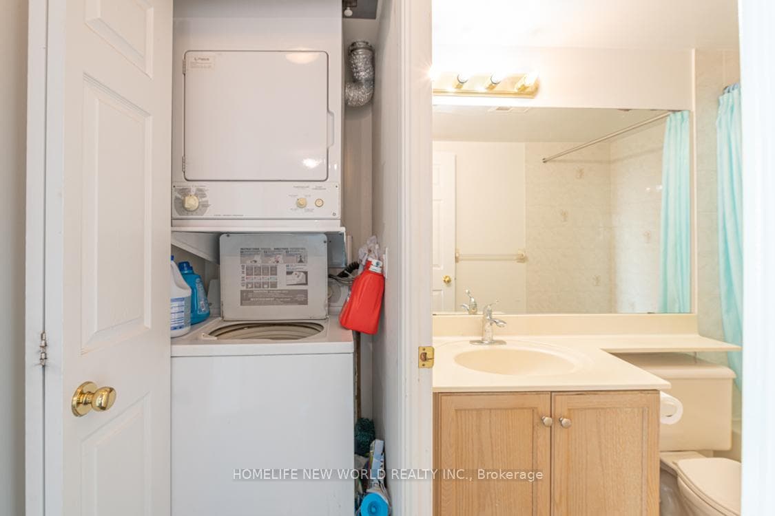 23 Lorraine Drive Unit 1608 photo 16