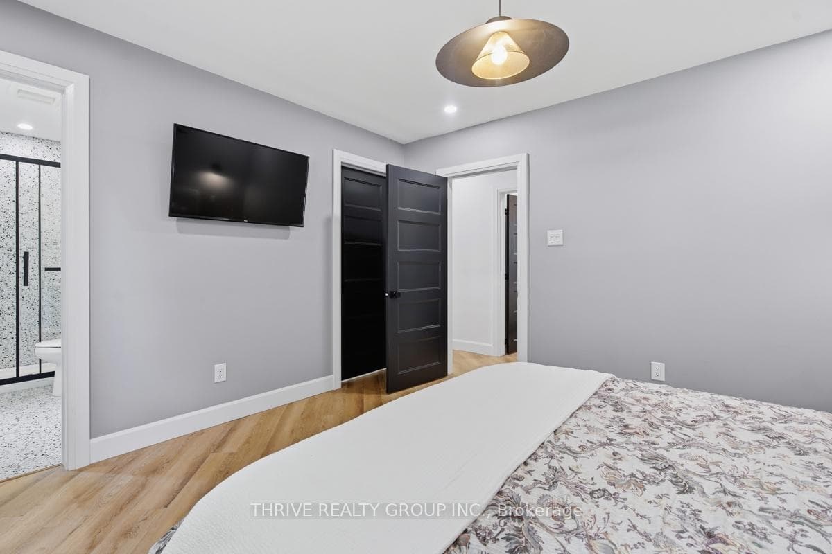21 Mcgill Place photo 17