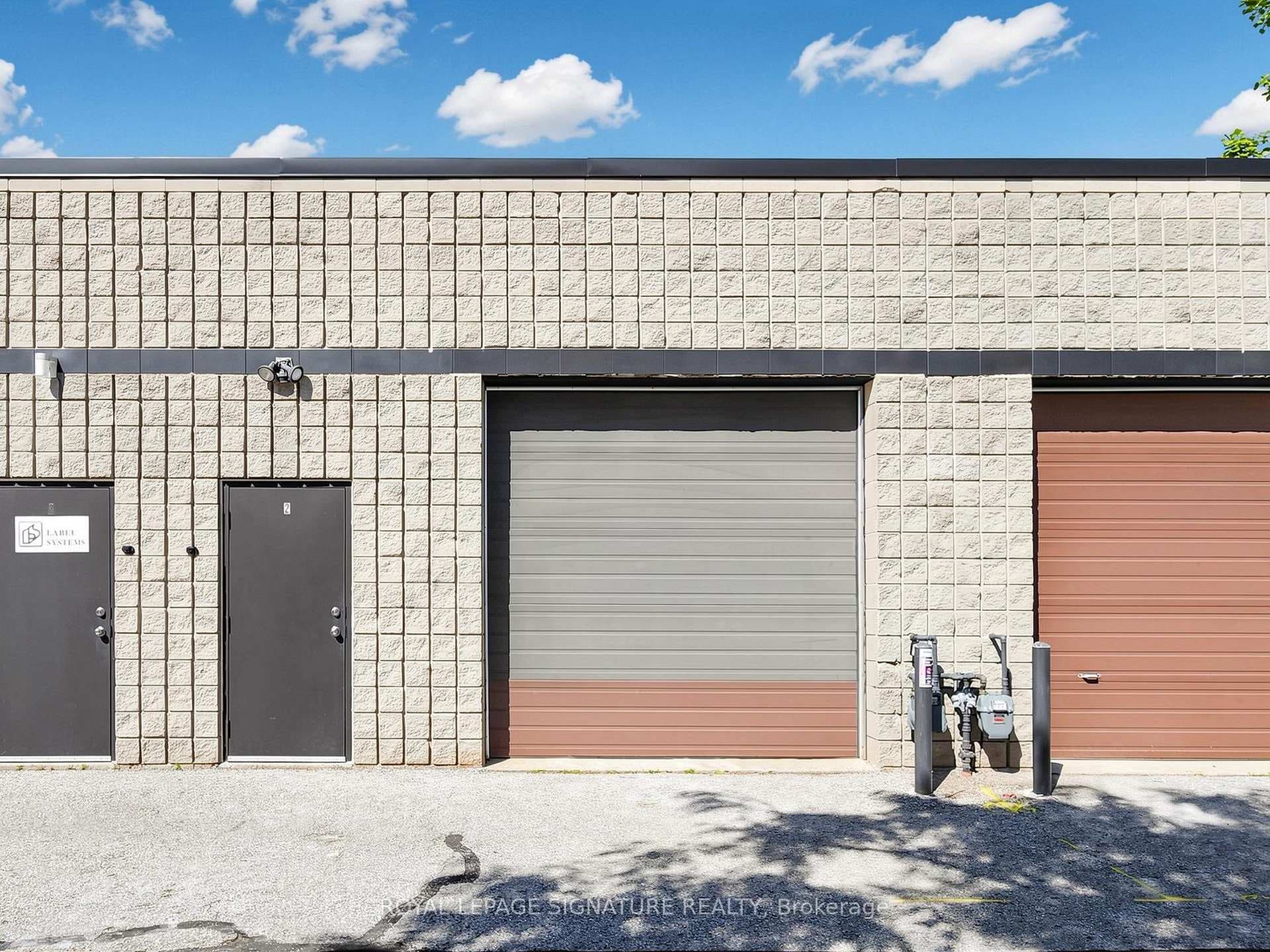 4 Vata Court Unit 2 photo 4