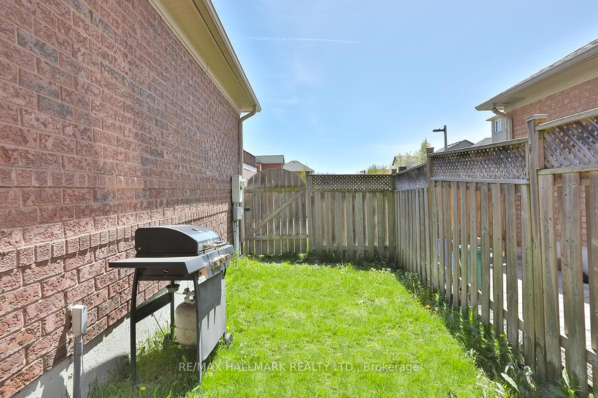 467 White's Hill Avenue photo 30