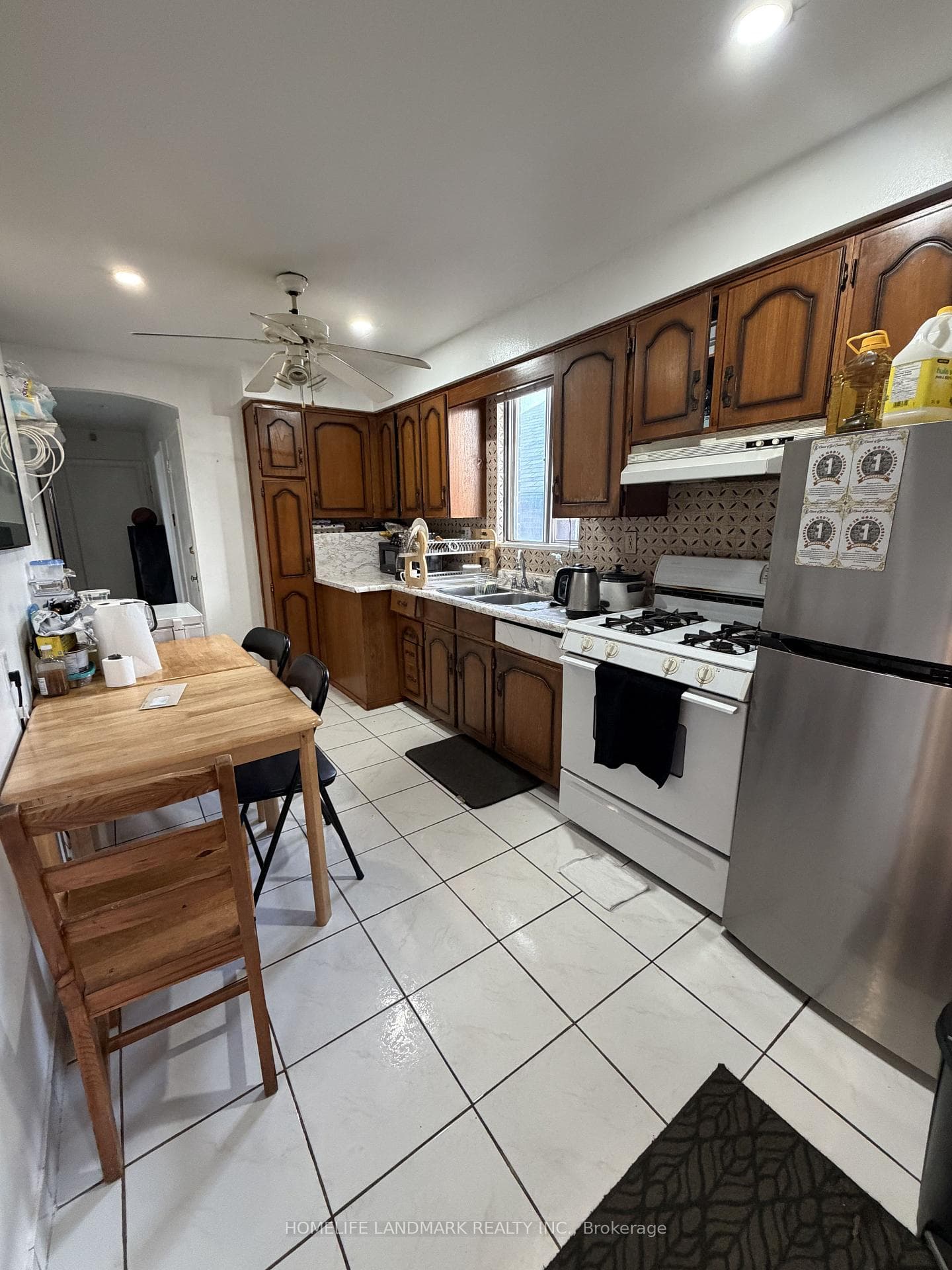 131 Cameron Avenue photo 5