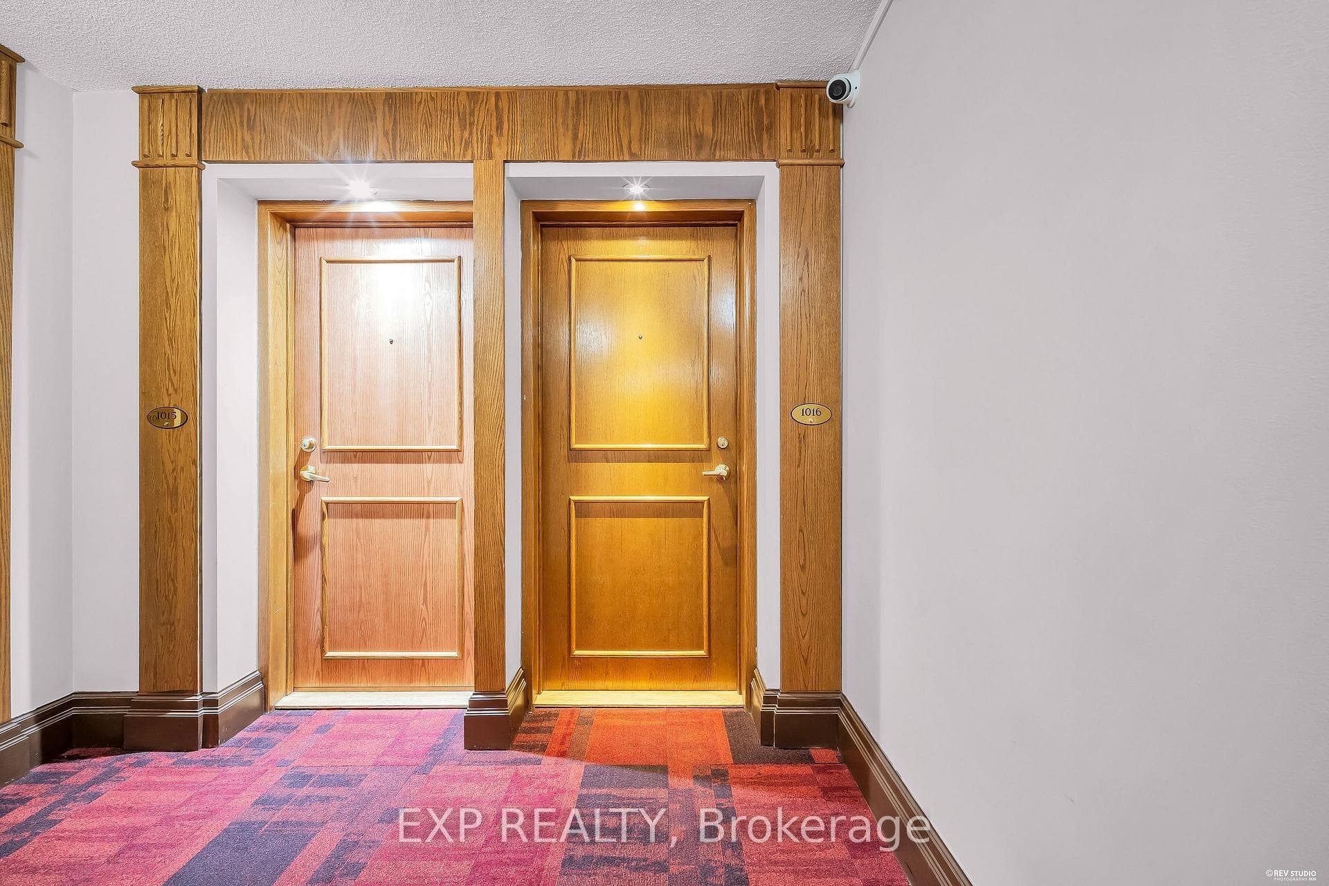 8 Lee Centre Drive Unit 1016 photo 3