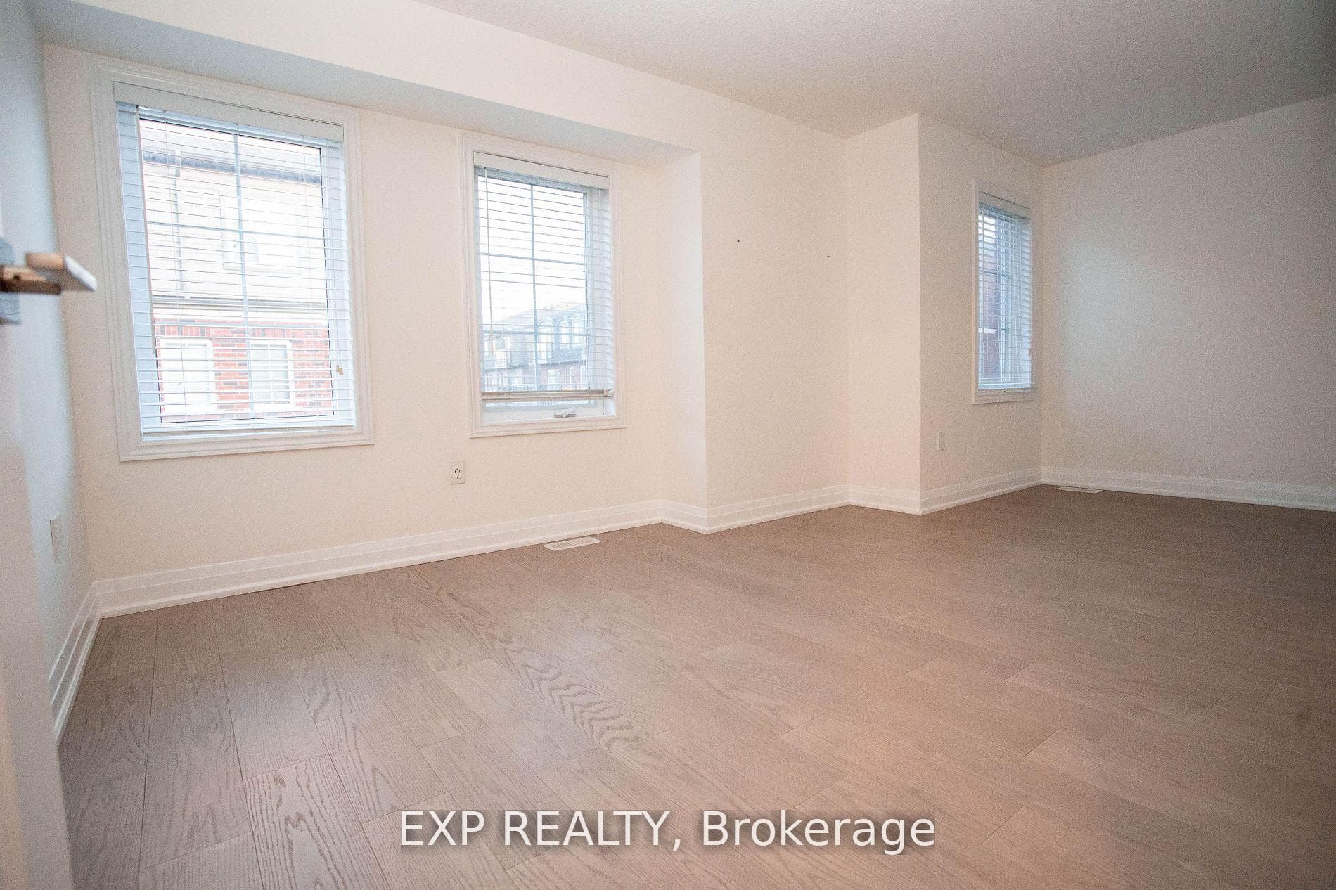 445 Ontario Street Unit 105 photo 6