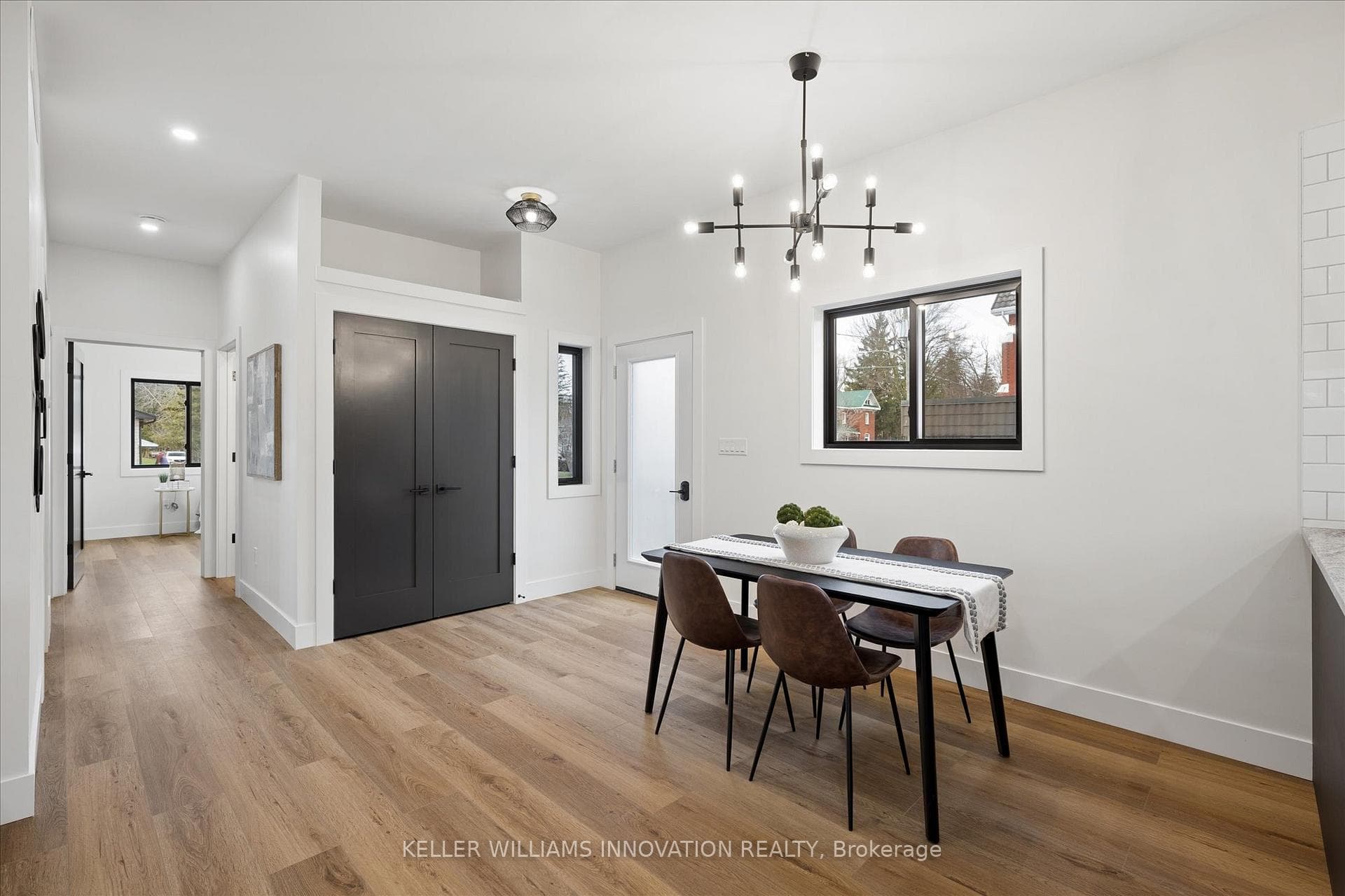 215 Winstanley Street photo 5