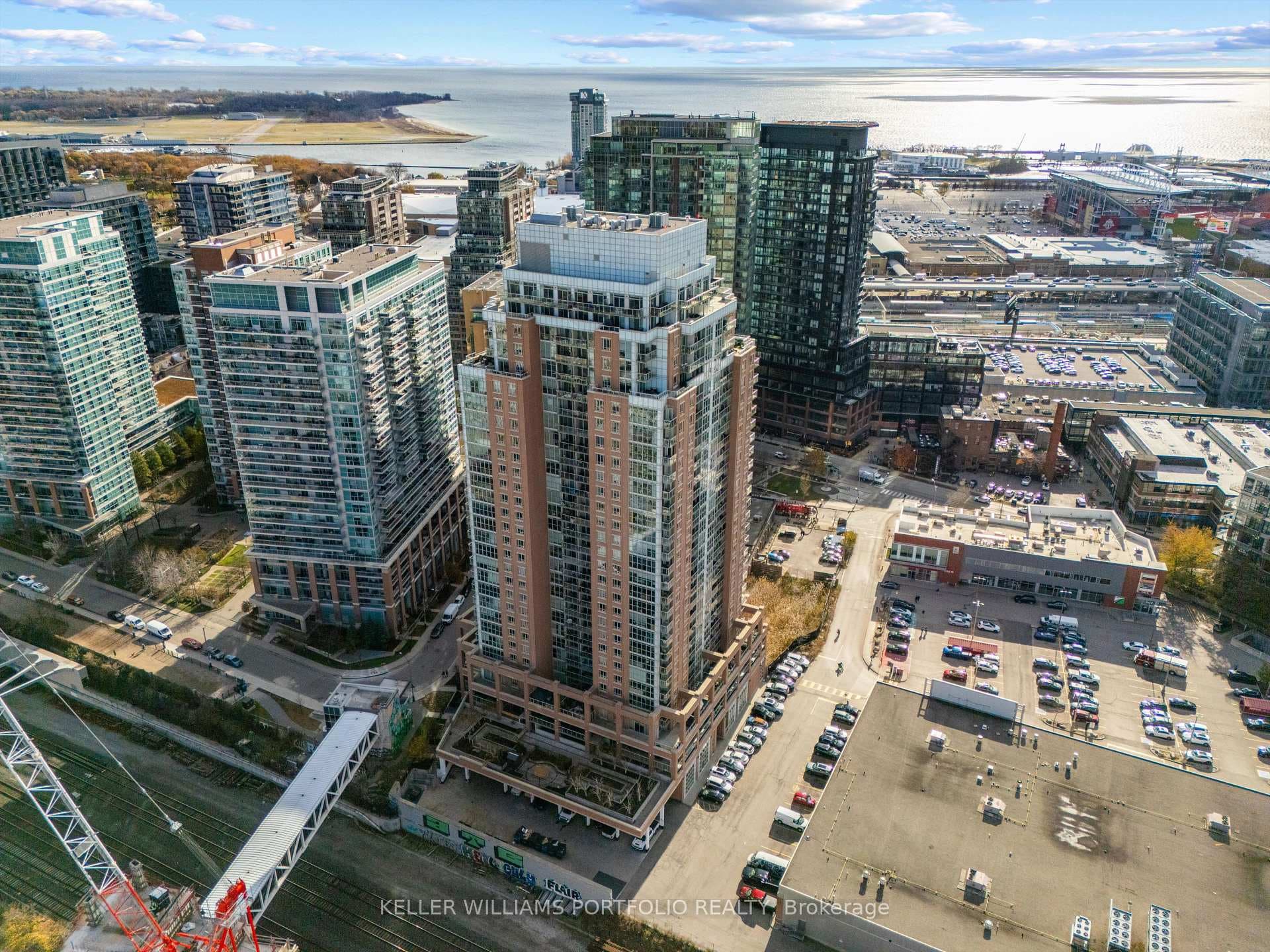 125 Western Battery Road Unit 2304 photo 19