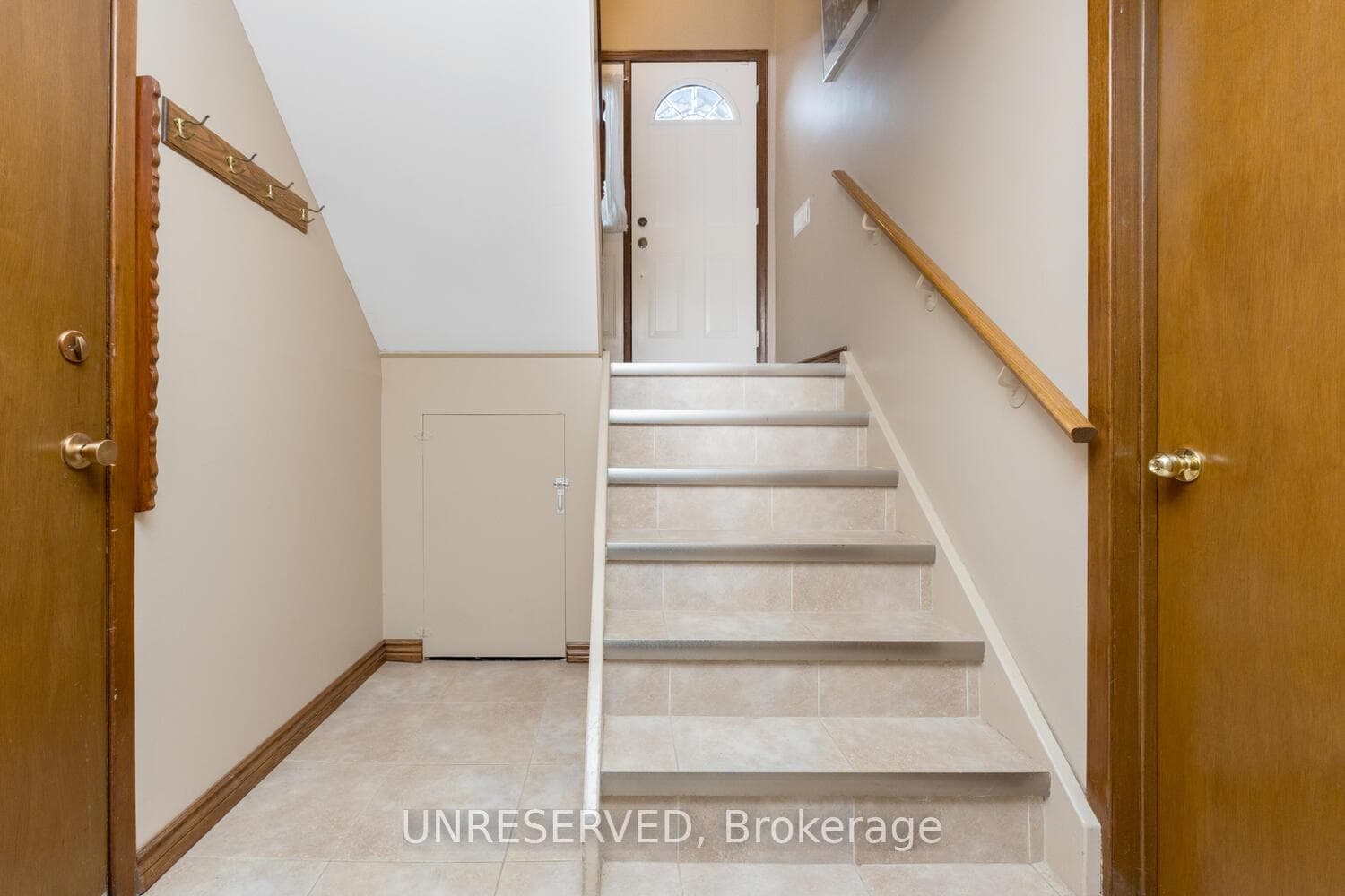 640 Pineridge Road photo 19
