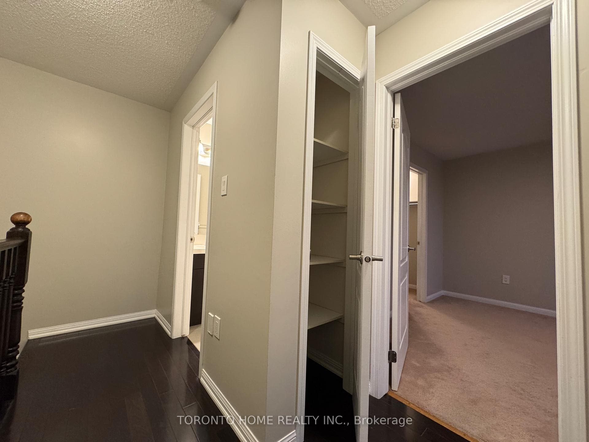 1037 Haxton Heights photo 23