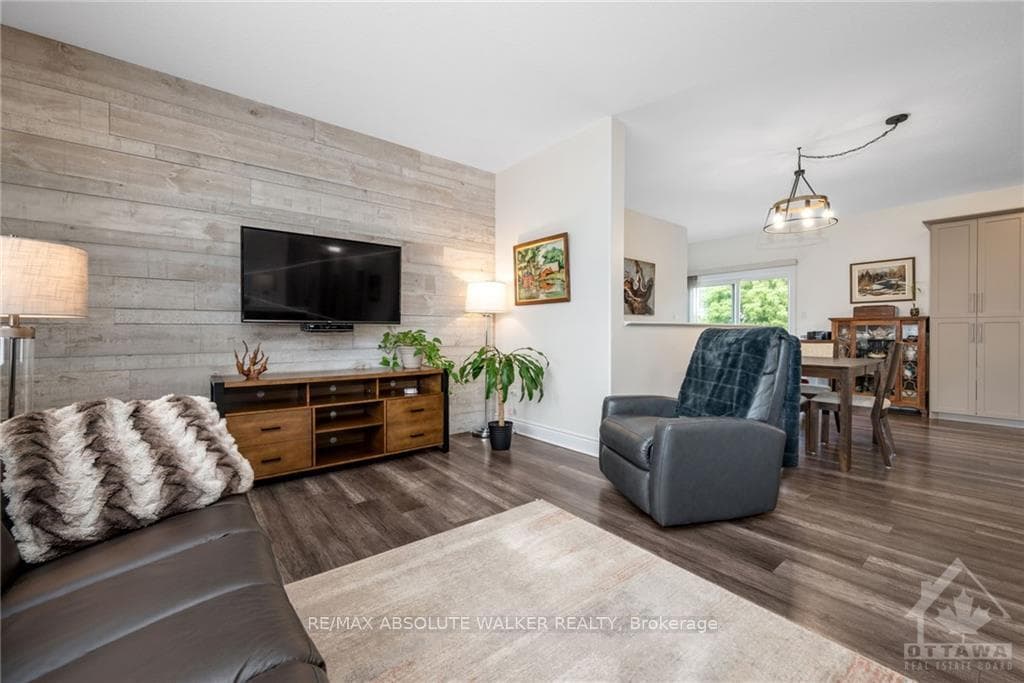 266 STARLIGHT Place photo 5