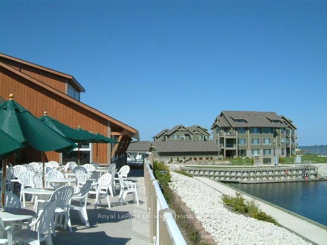 rec ctr outdoor area