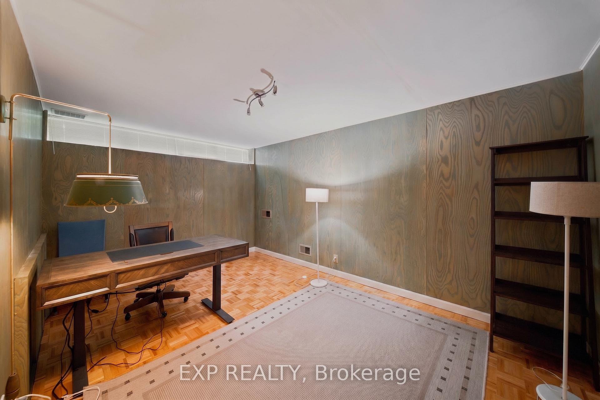 304 Roger Road photo 38