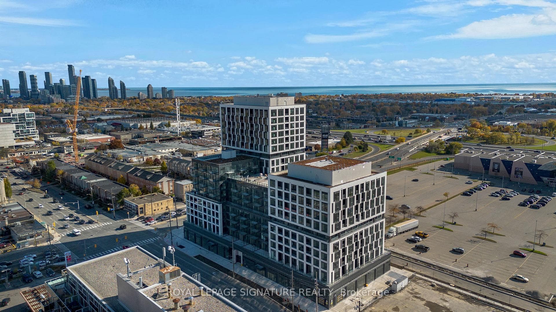 1007 The Queensway N/A Unit 722 photo 5