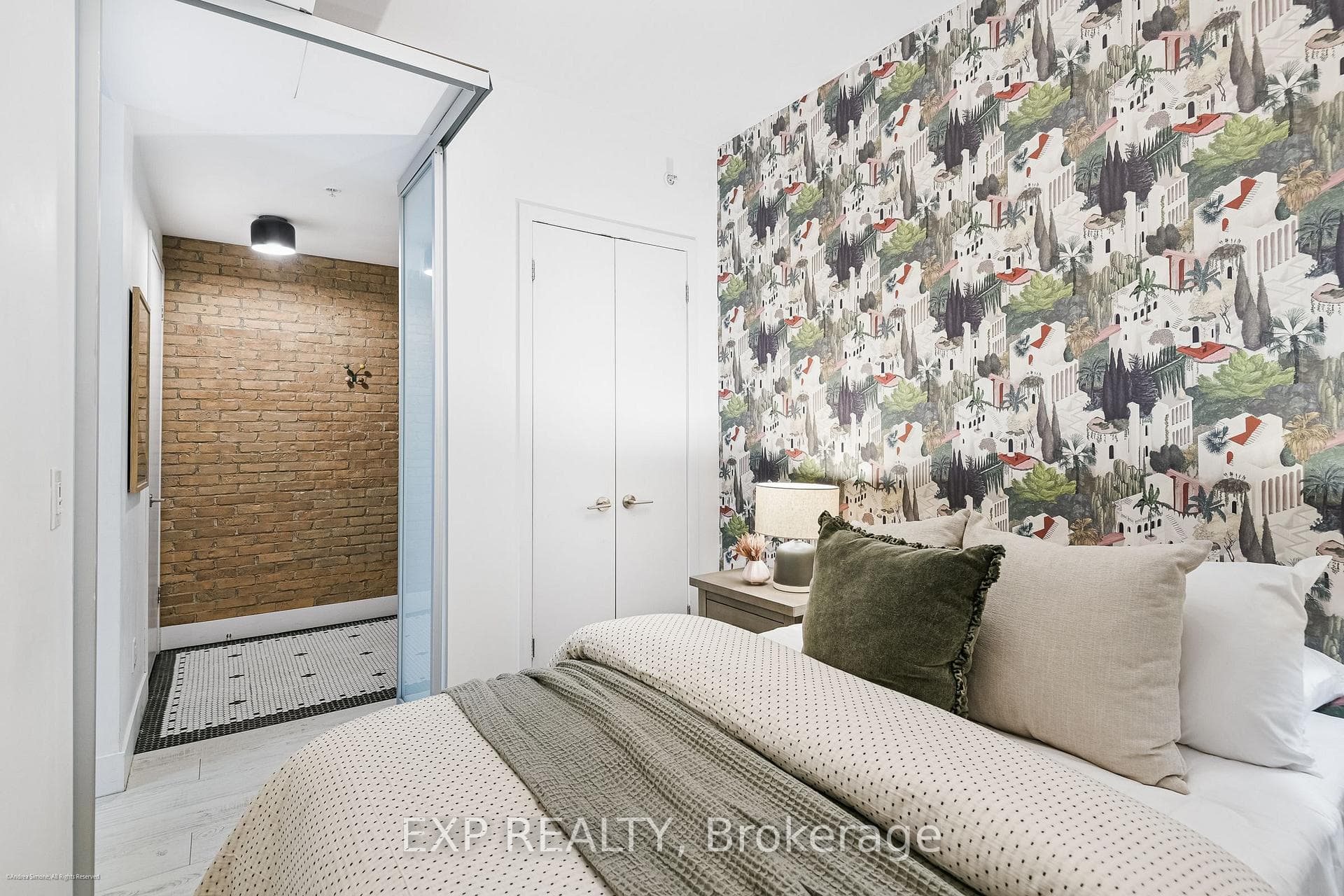 39 Sherbourne Street Unit 202 photo 17