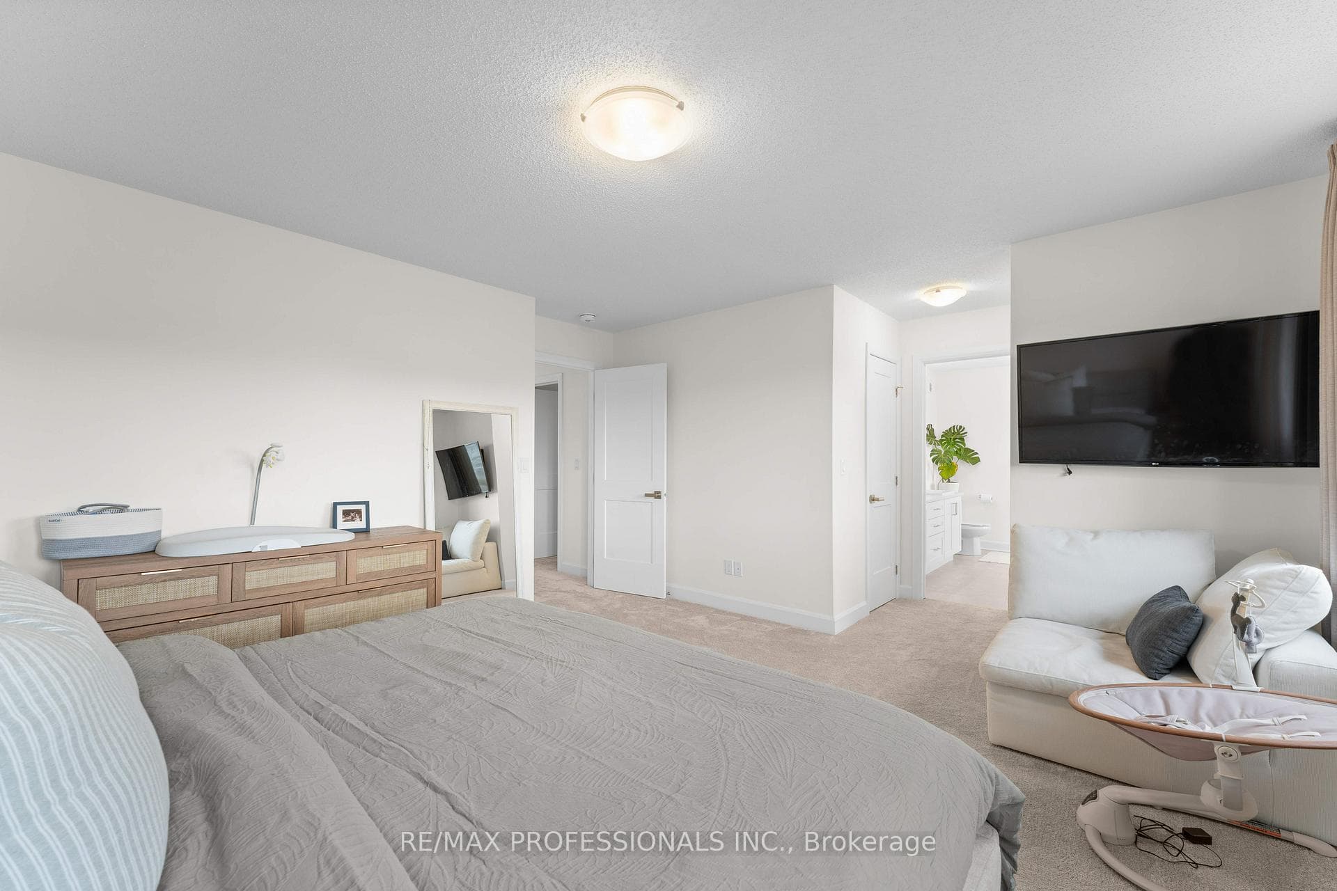 1395 Monarch Drive photo 25